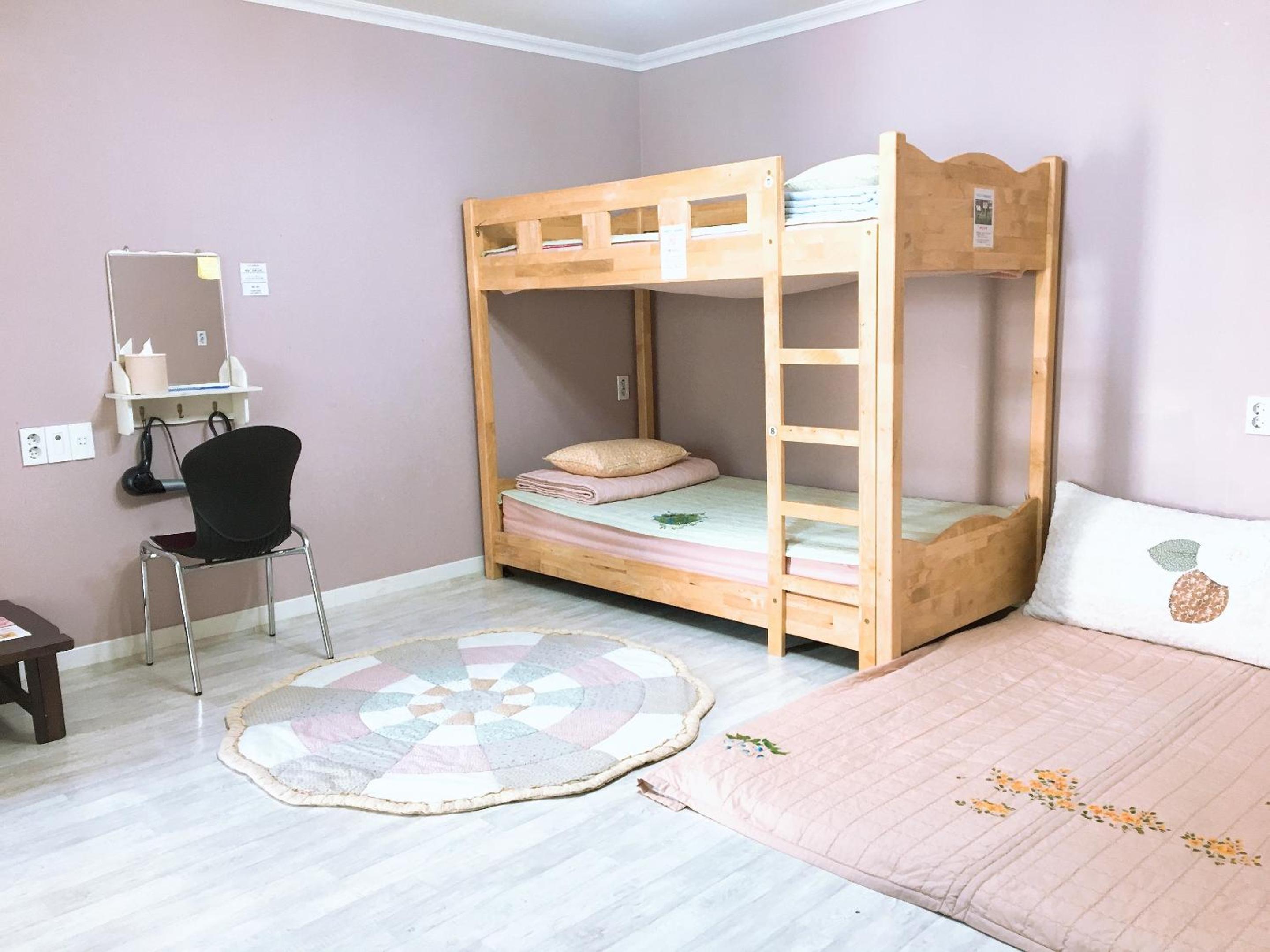 Family Room - Photo 25
