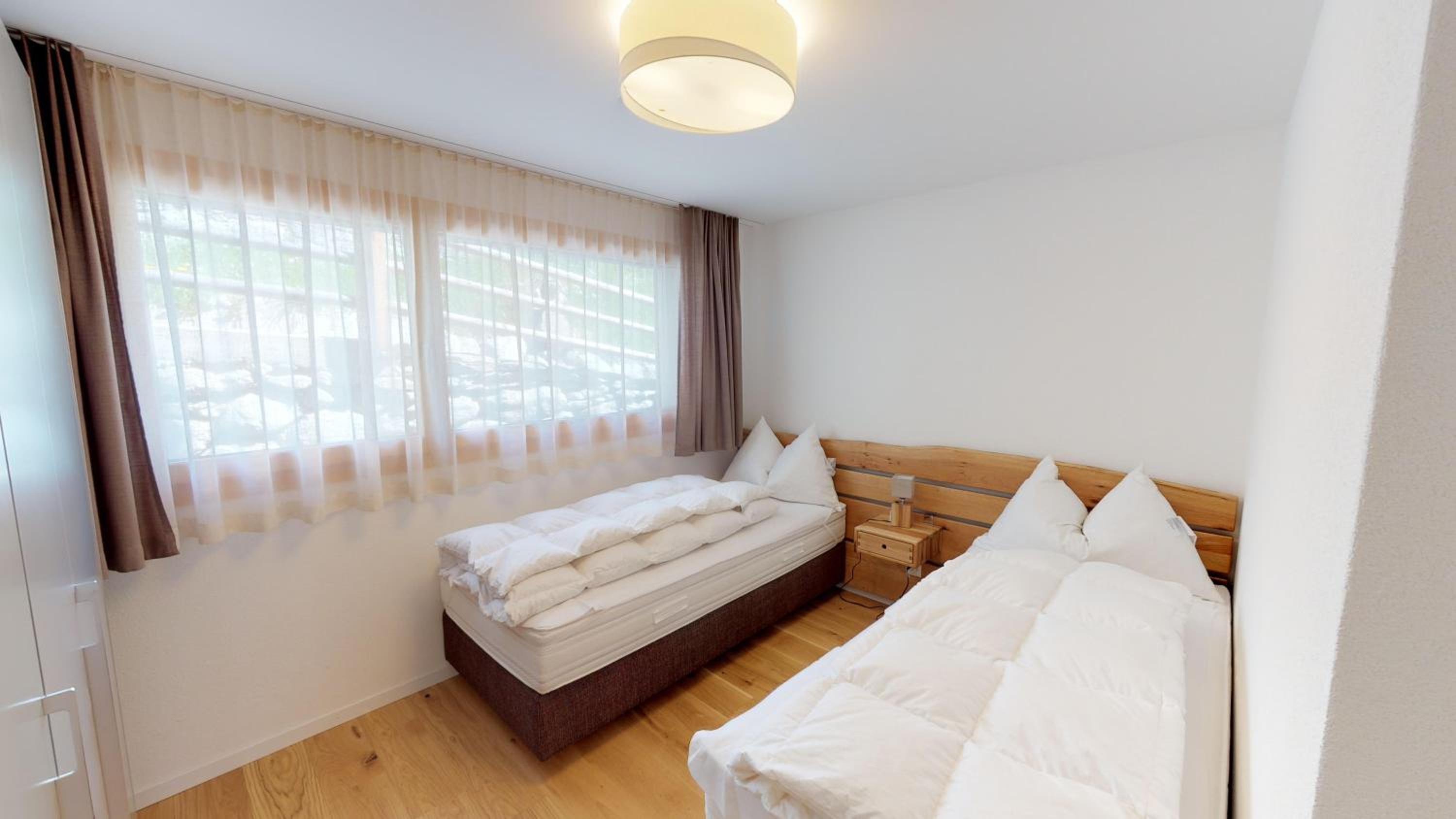 Apartment with Mountain View photo 3