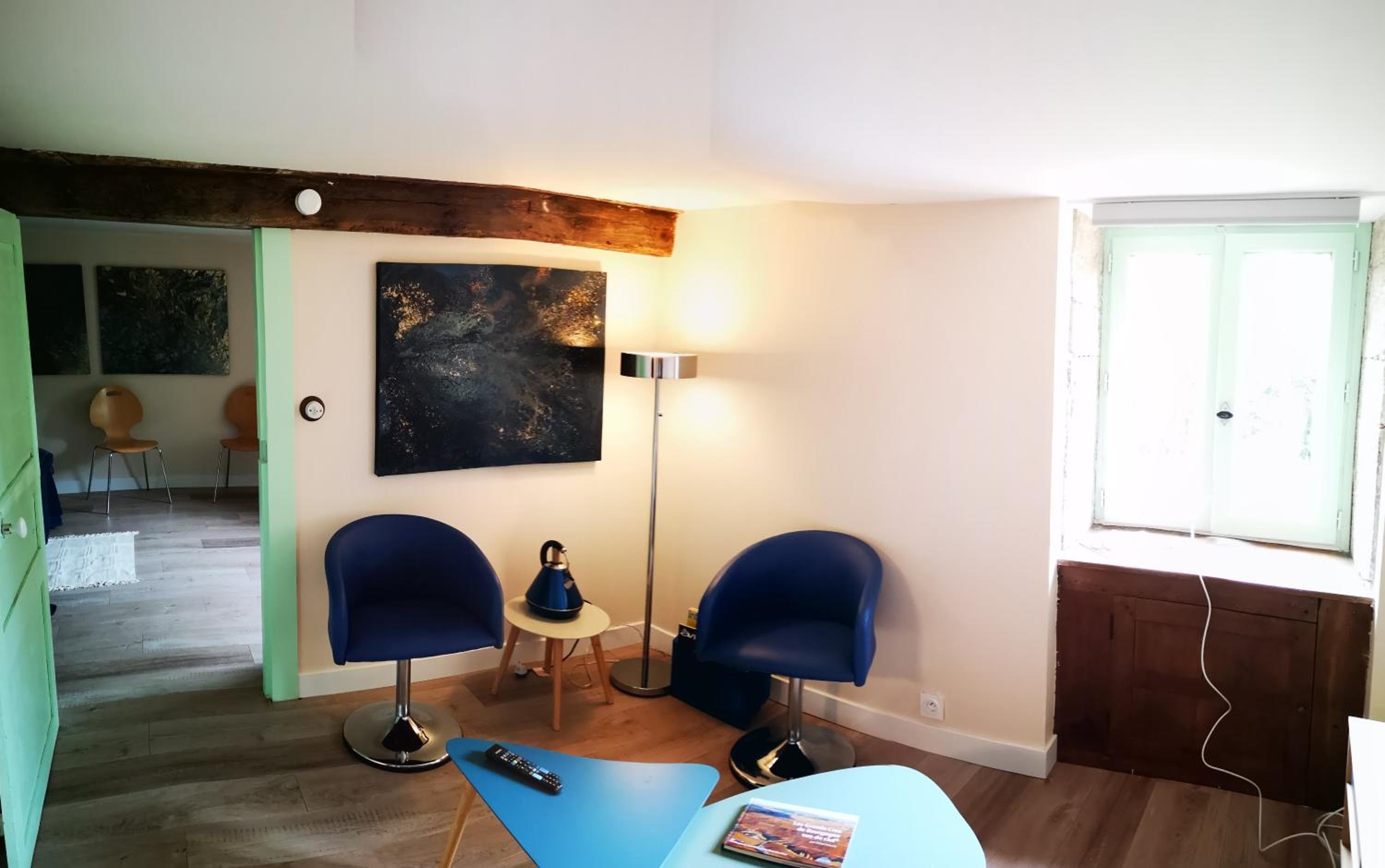 Double Room with Private Bathroom - Photo 3
