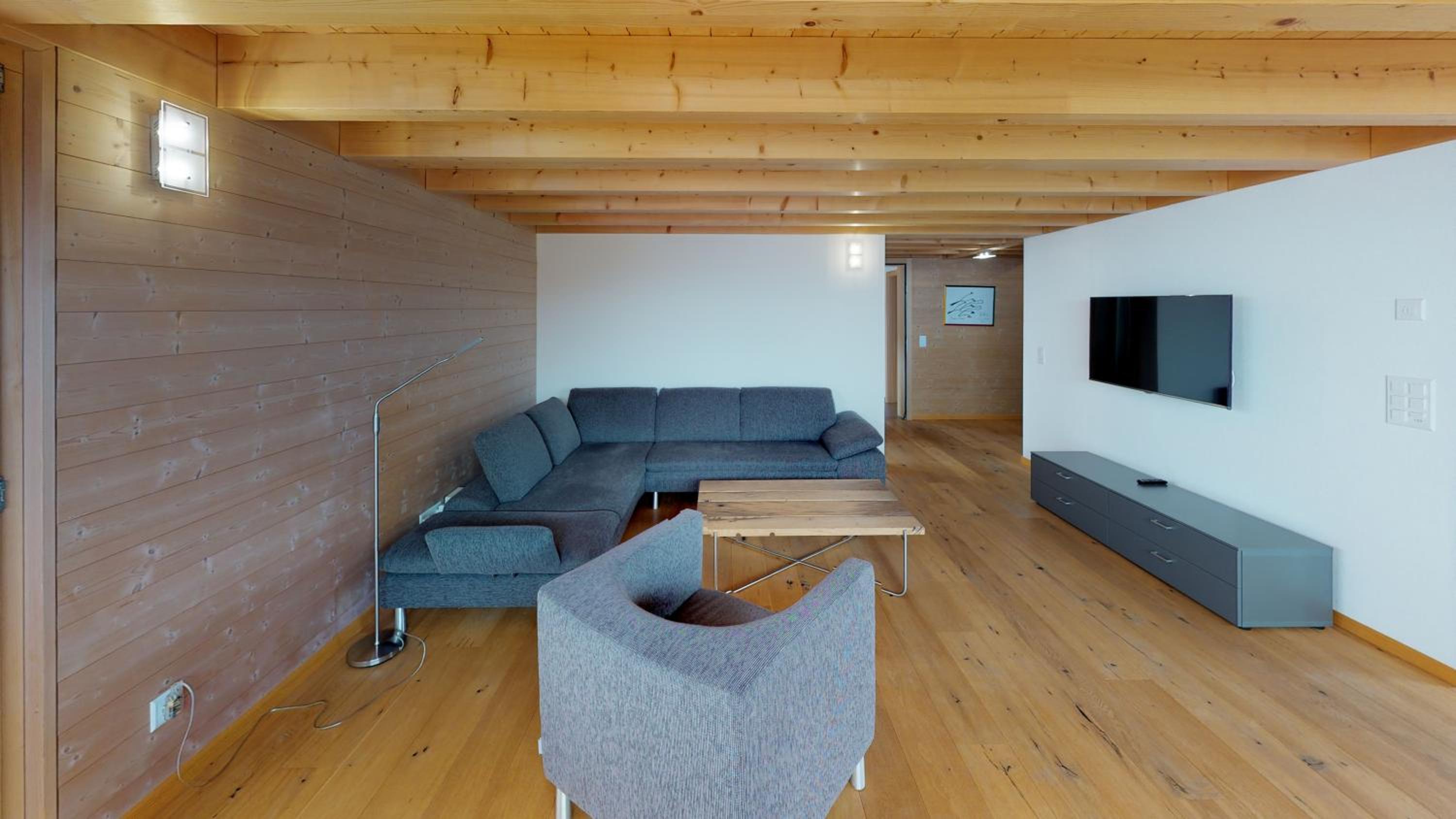 Three-Bedroom Apartment photo 1