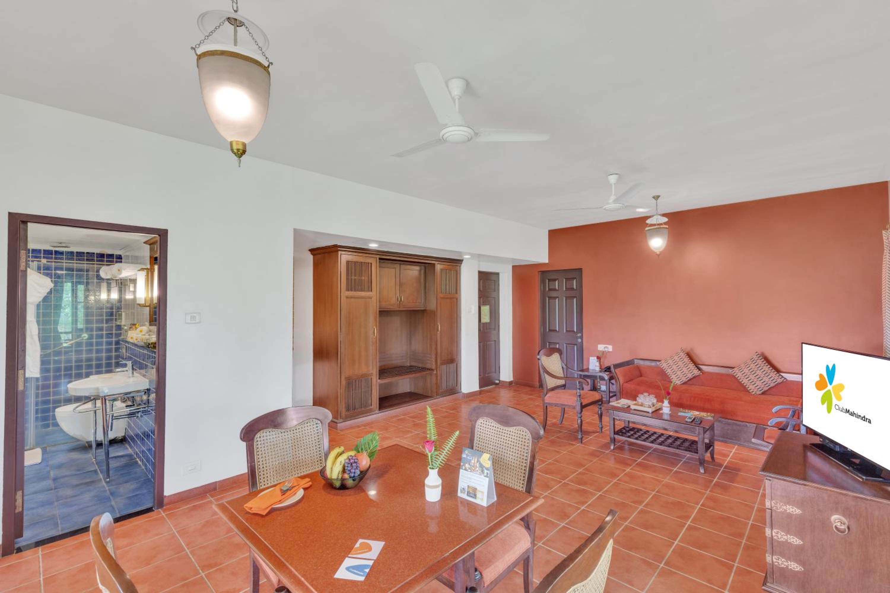 One Bedroom - Photo 3