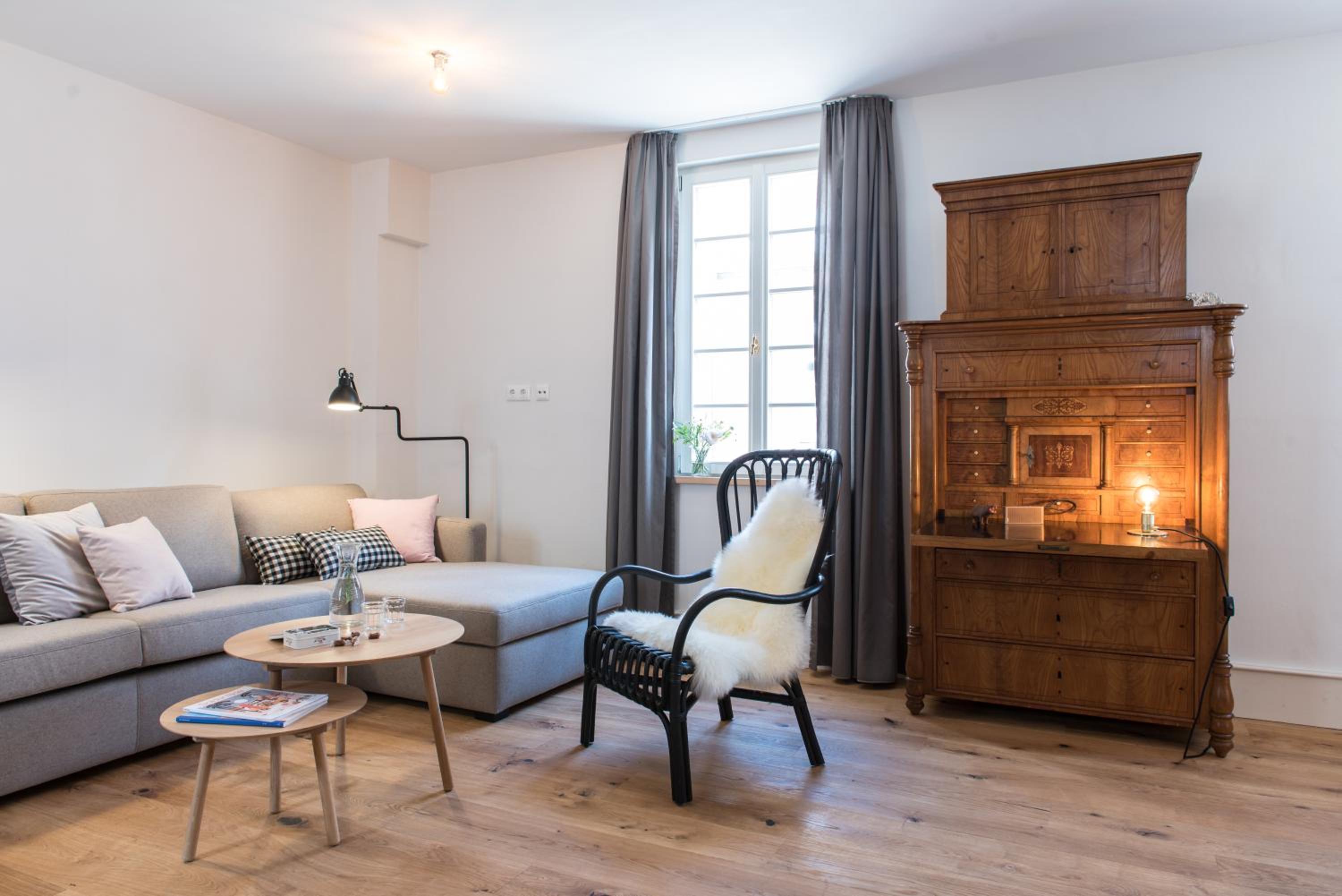 Classic Apartment - Photo 9