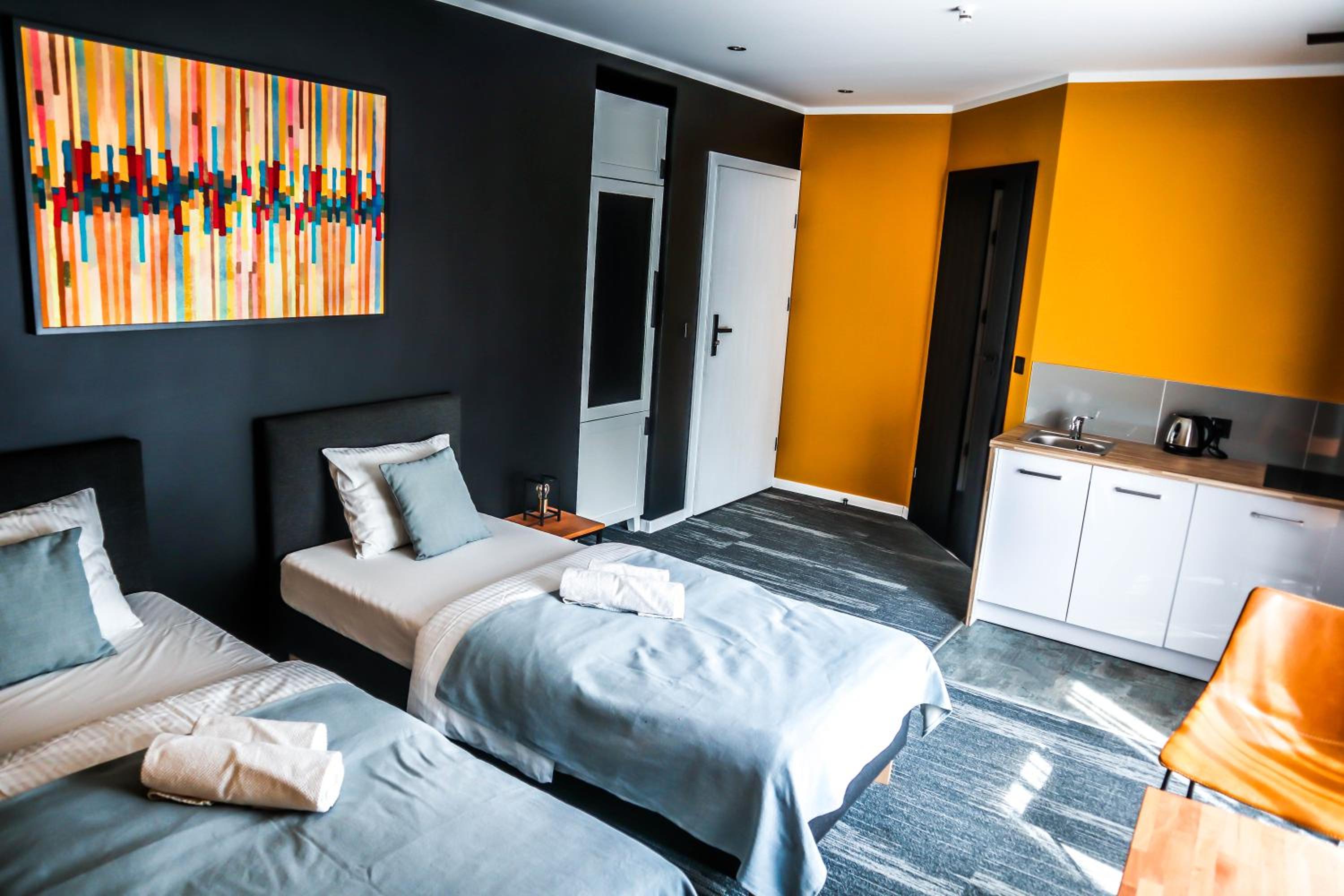 Deluxe Double Room with Shower - Photo 1