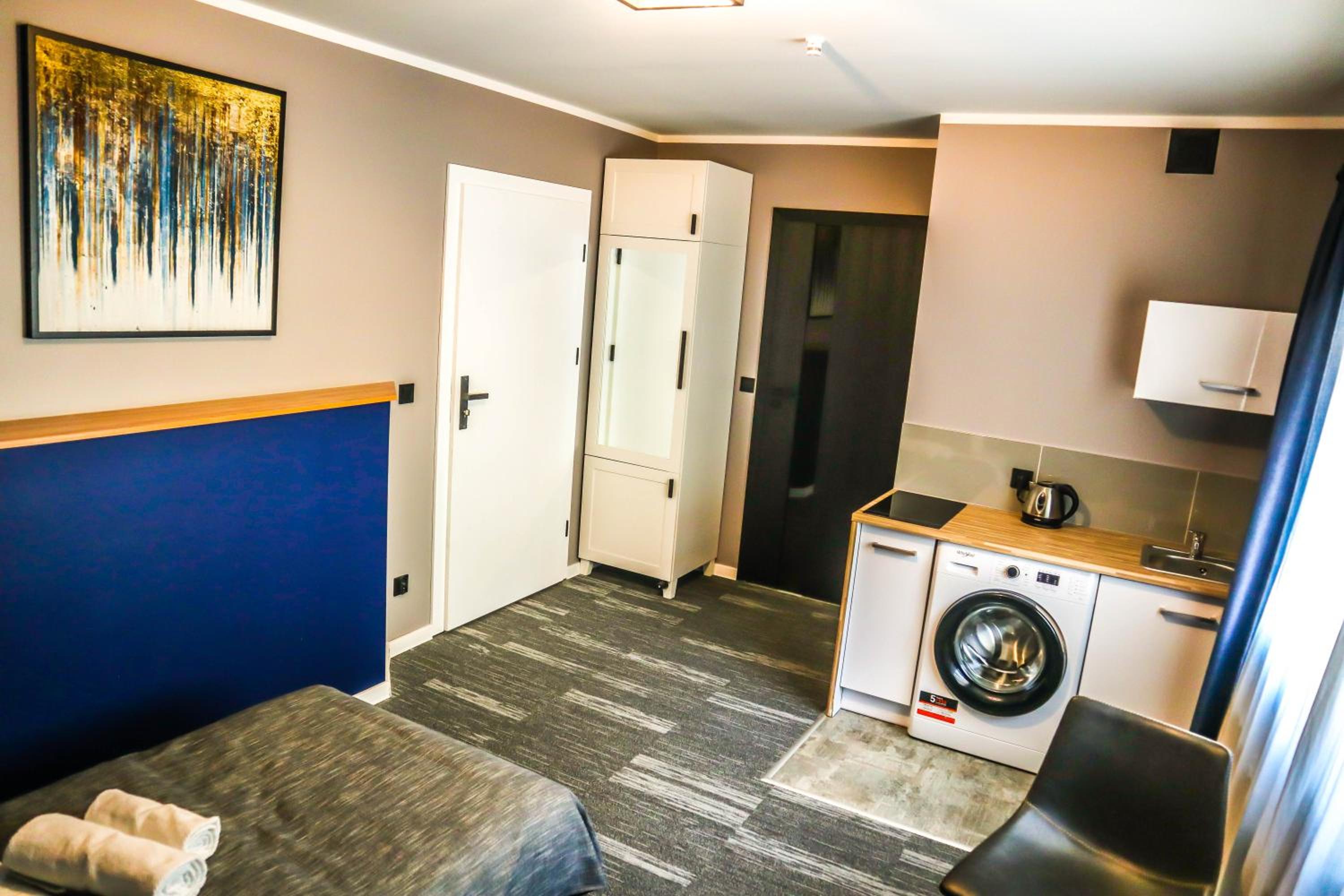 Deluxe Double Room with Shower photo 2