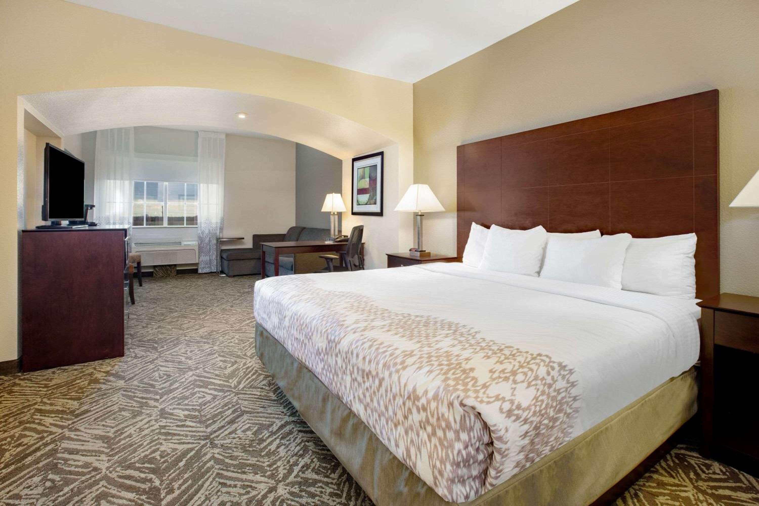Executive King Room - Photo 4