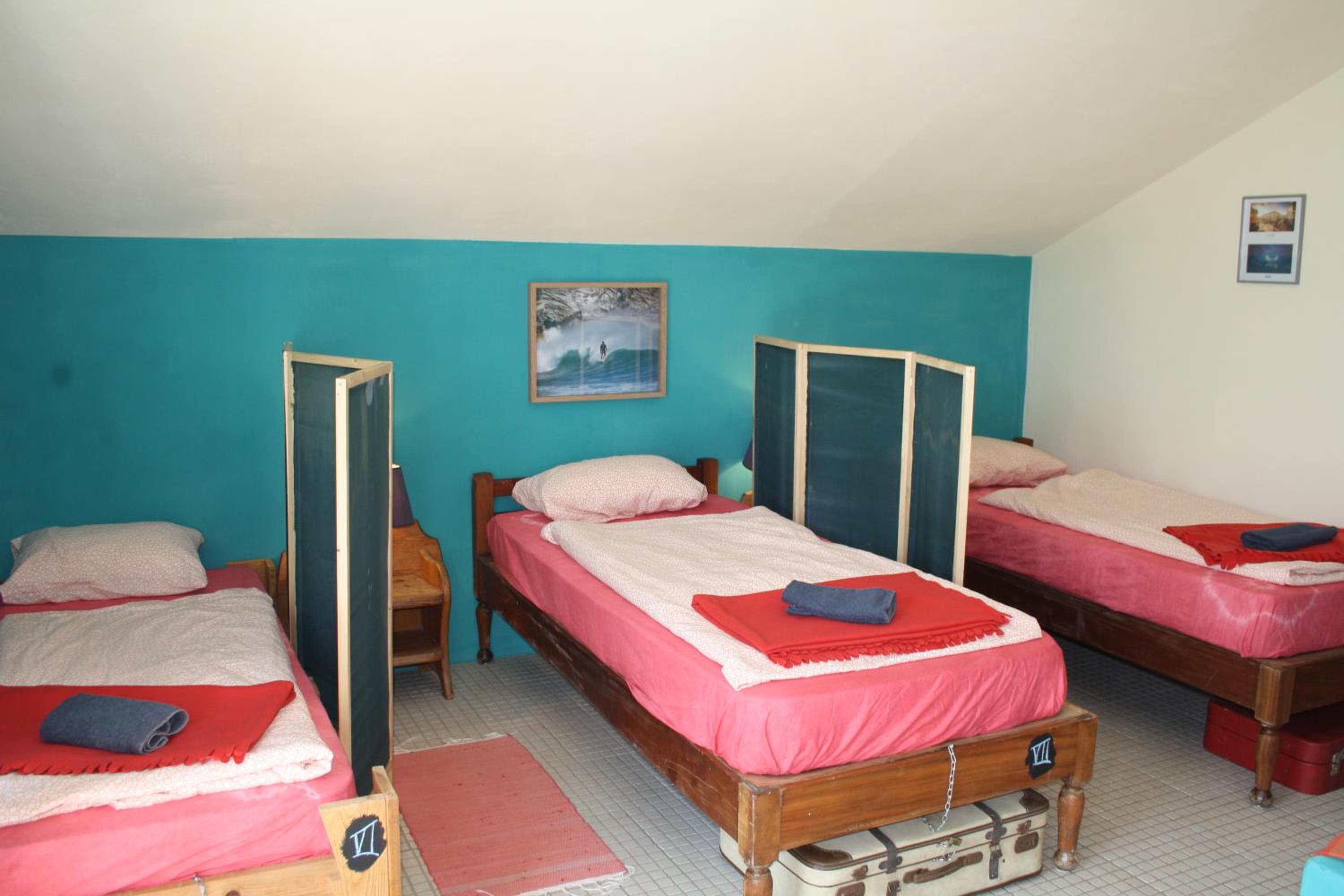 Bed in 8-Bed Mixed Dormitory Room photo 1