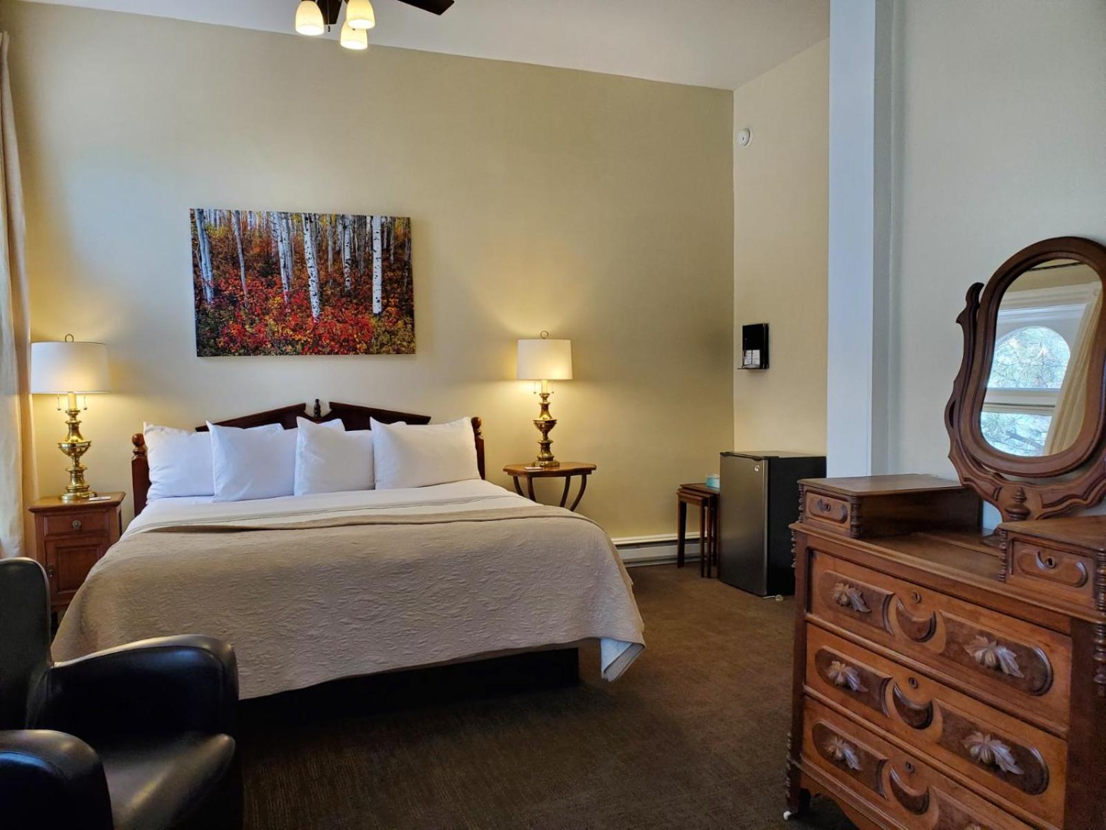 Deluxe King Room