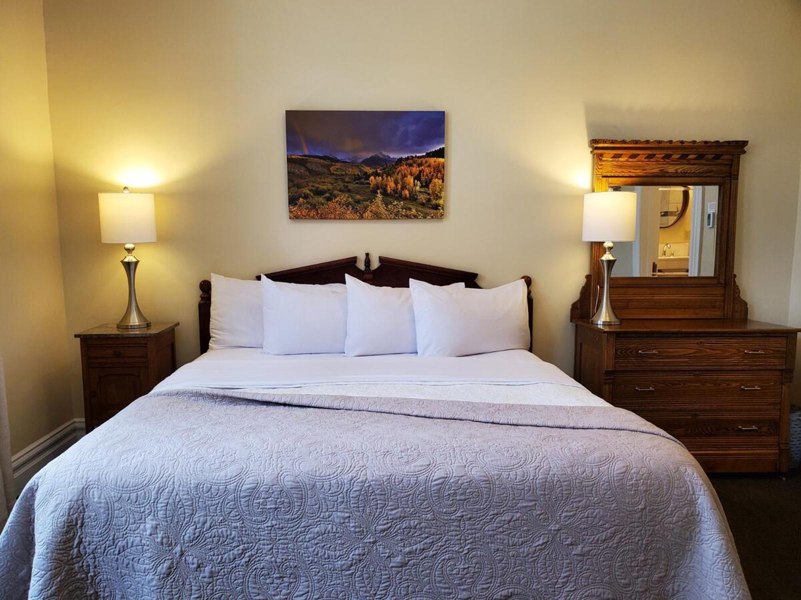 Deluxe King Room photo 2