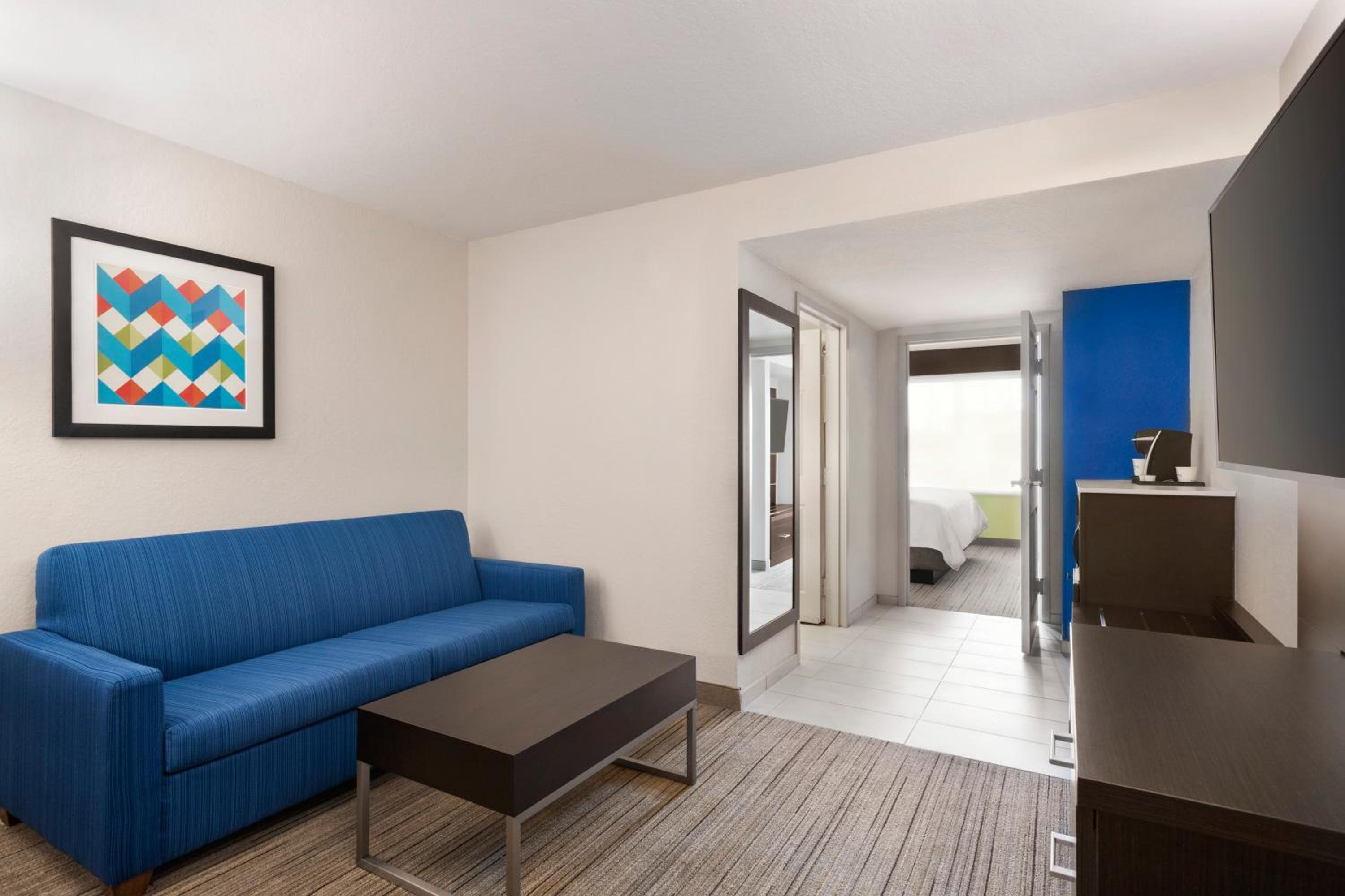 King Suite - Photo 1