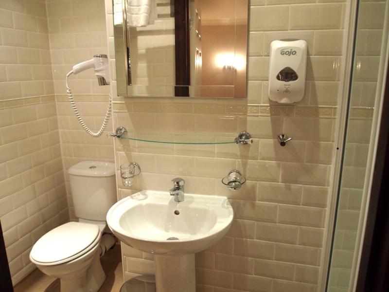Double Room - Photo 3