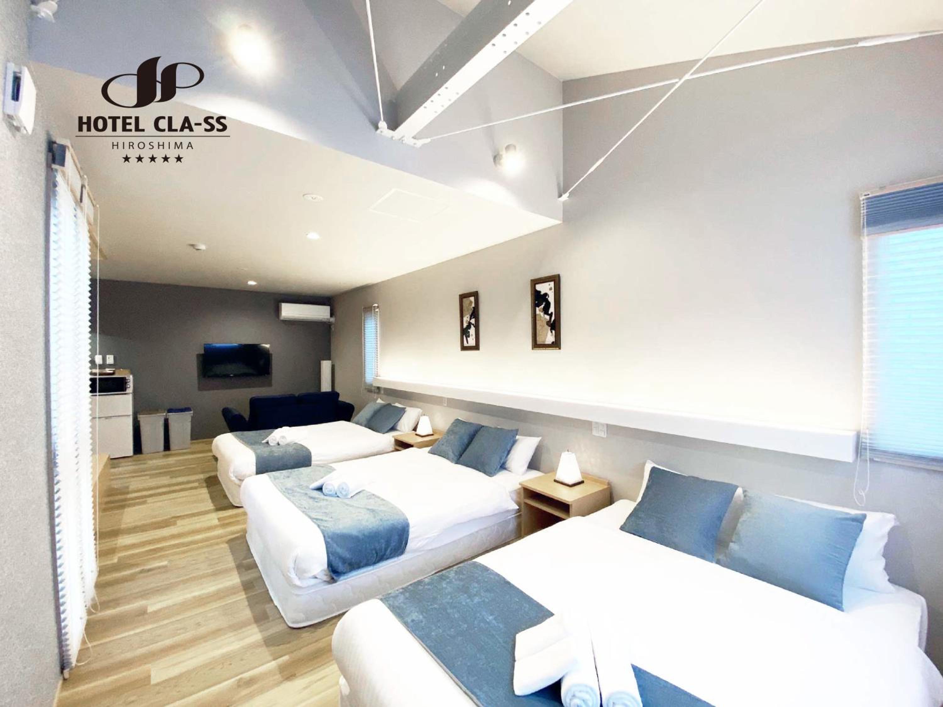 Deluxe Family Suite - Photo 1
