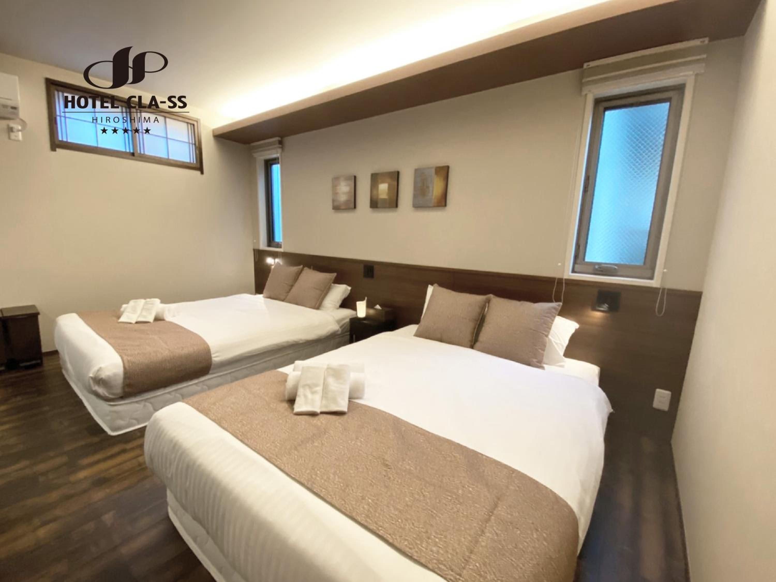 Deluxe Family Room - Photo 13