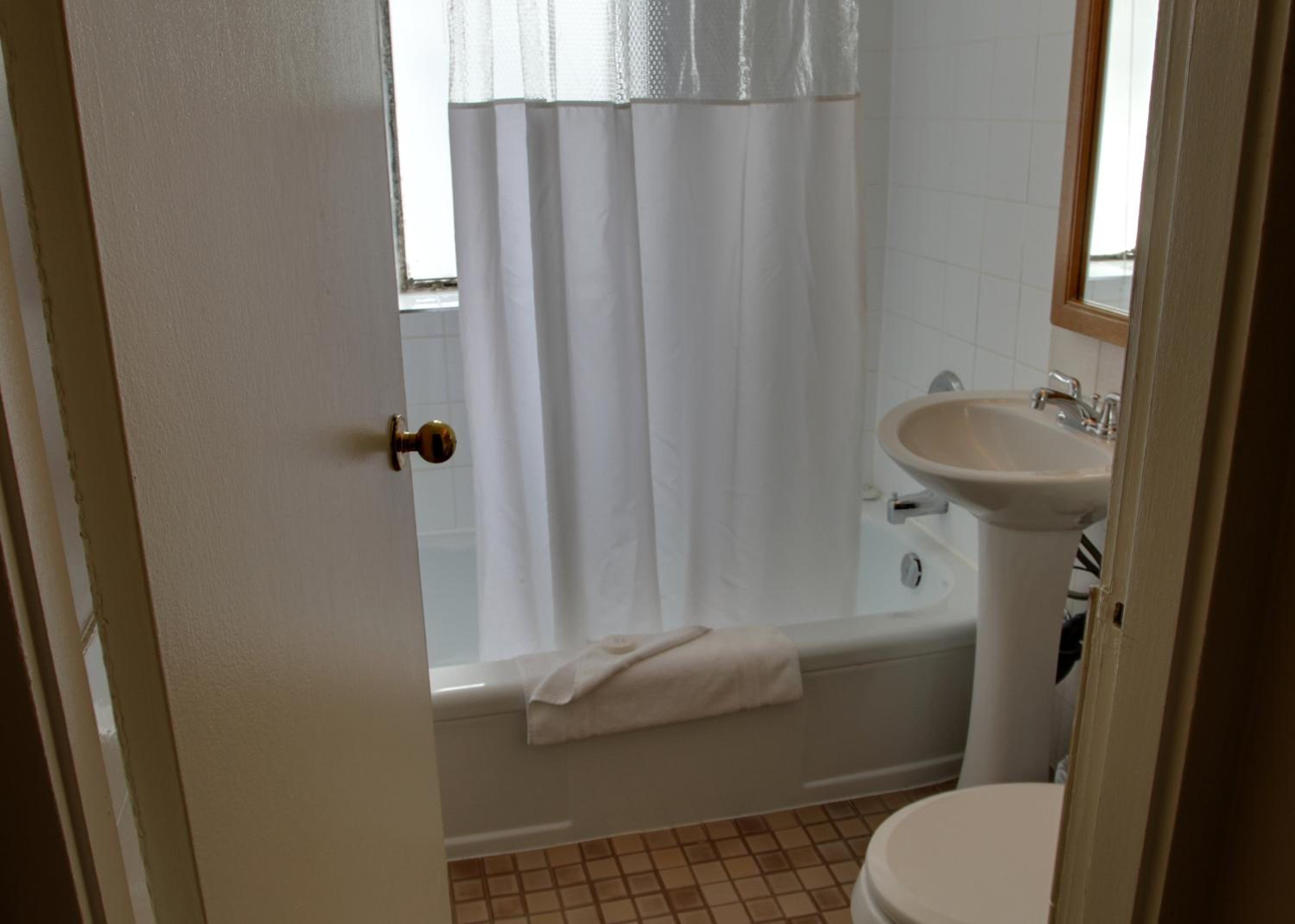 Two-Bedroom Suite photo 3