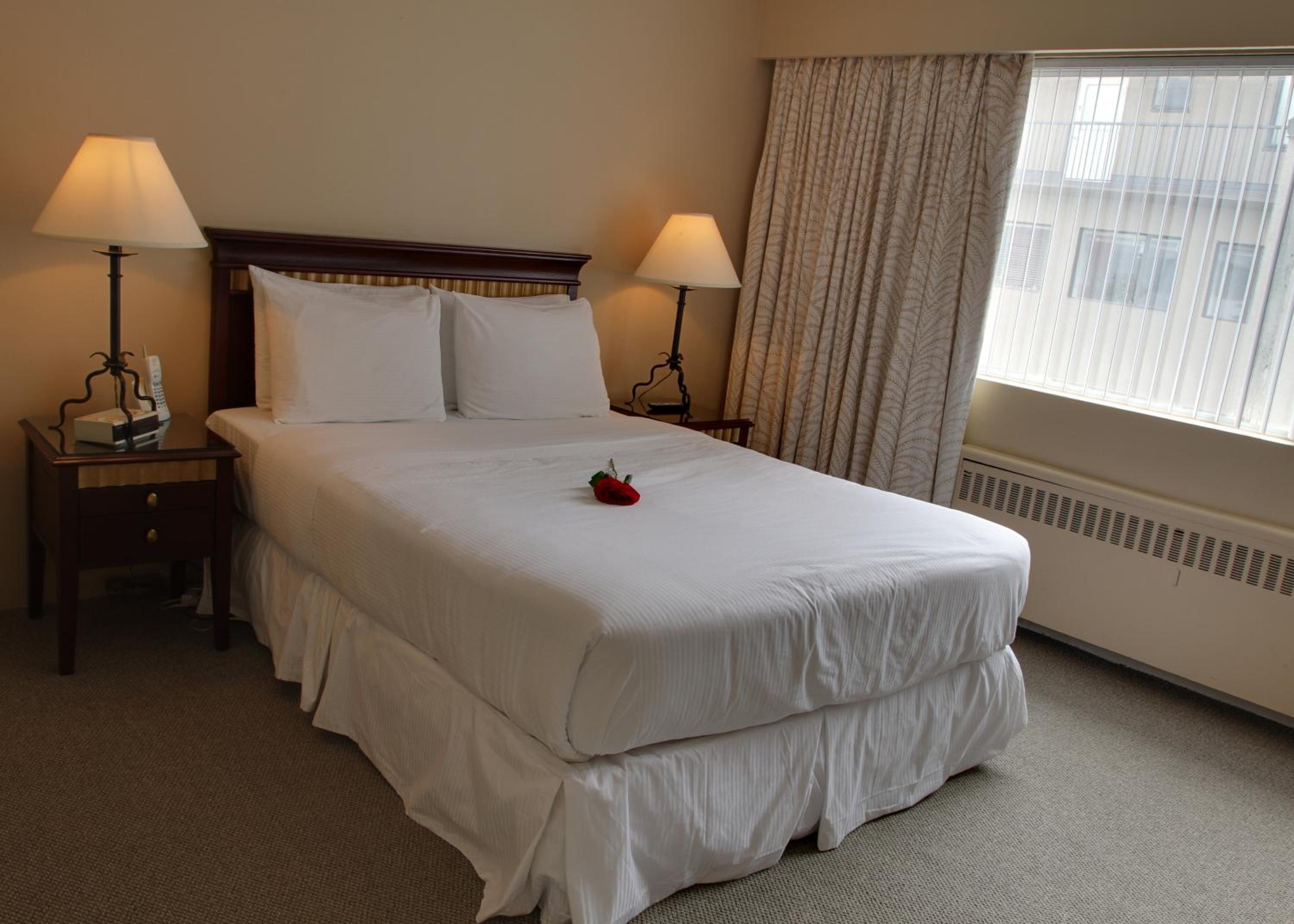 Two-Bedroom Suite photo 2