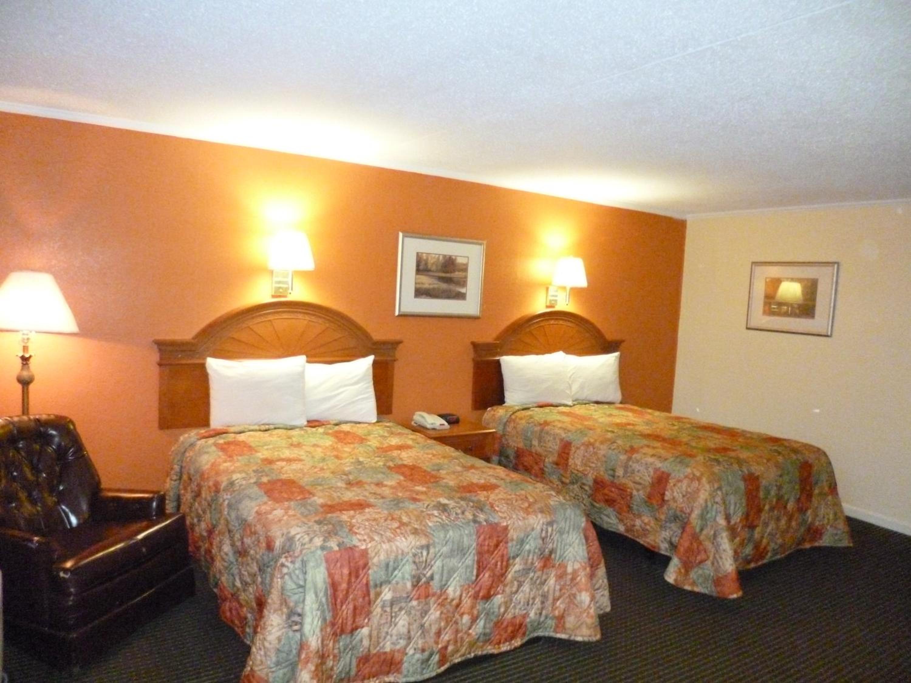Double Room with Two Double Beds photo 2