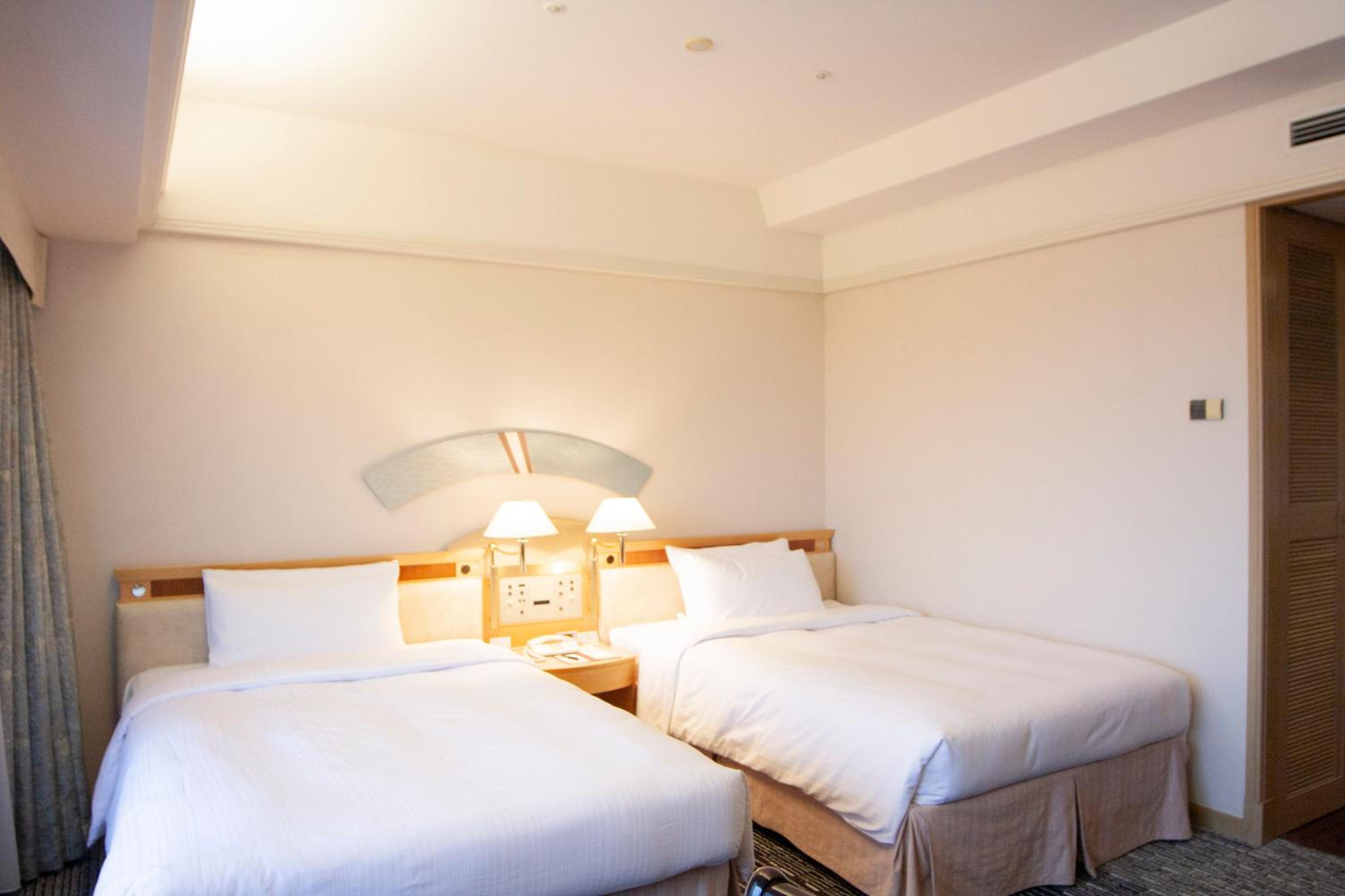 Moderate Twin Room - Smoking - Photo 2