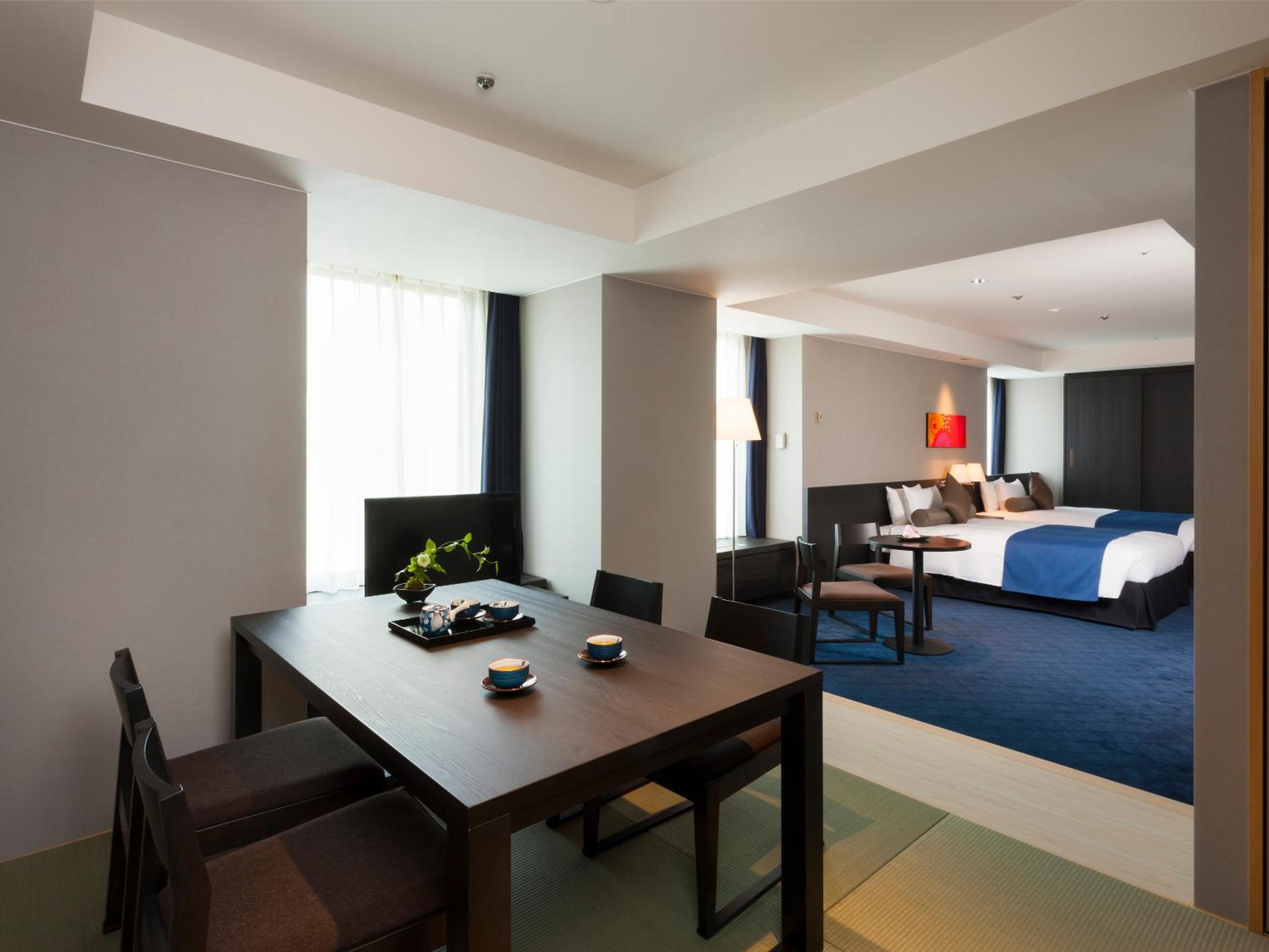 Twin Room with Tatami Area - Photo 9