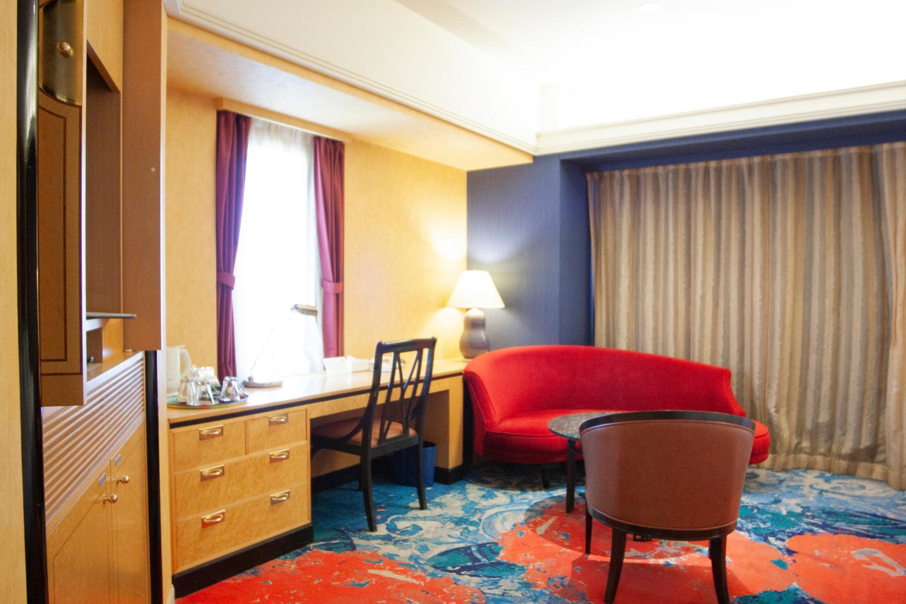 Superior Corner Triple Room - Non-Smoking - Photo 4
