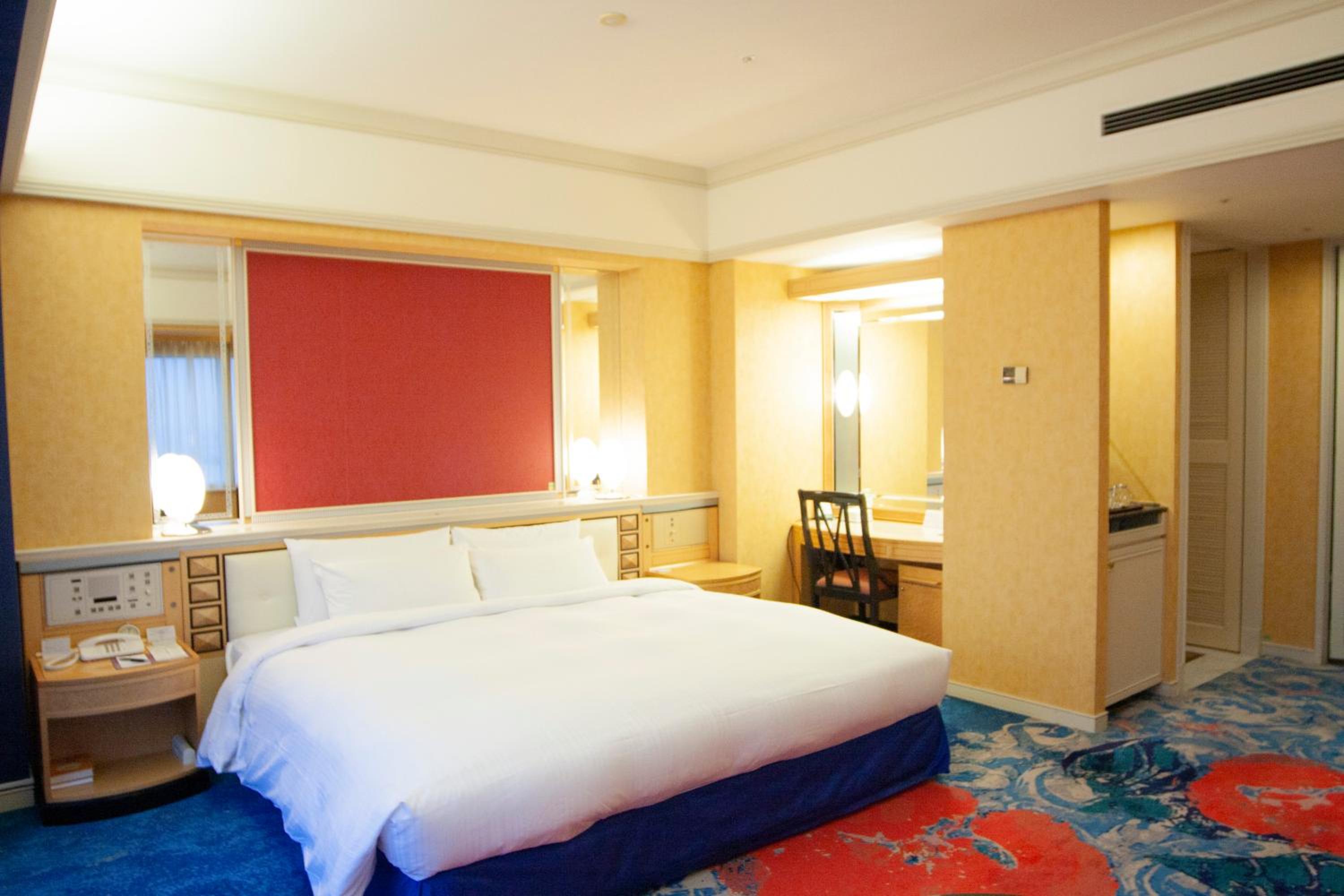 Superior Corner Double Room - Non-Smoking - Photo 5