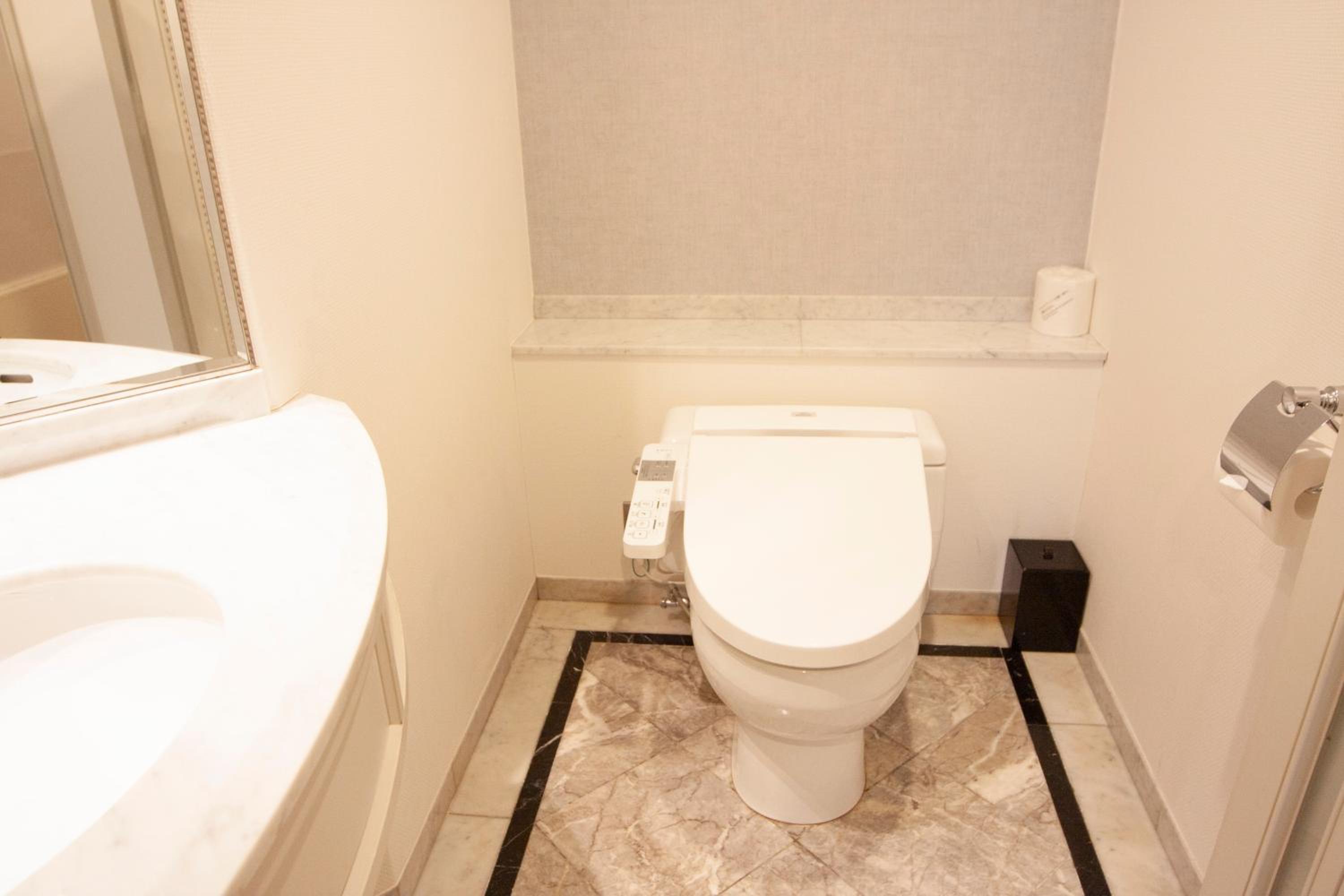Junior Suite Twin - Non-Smoking - Photo 3