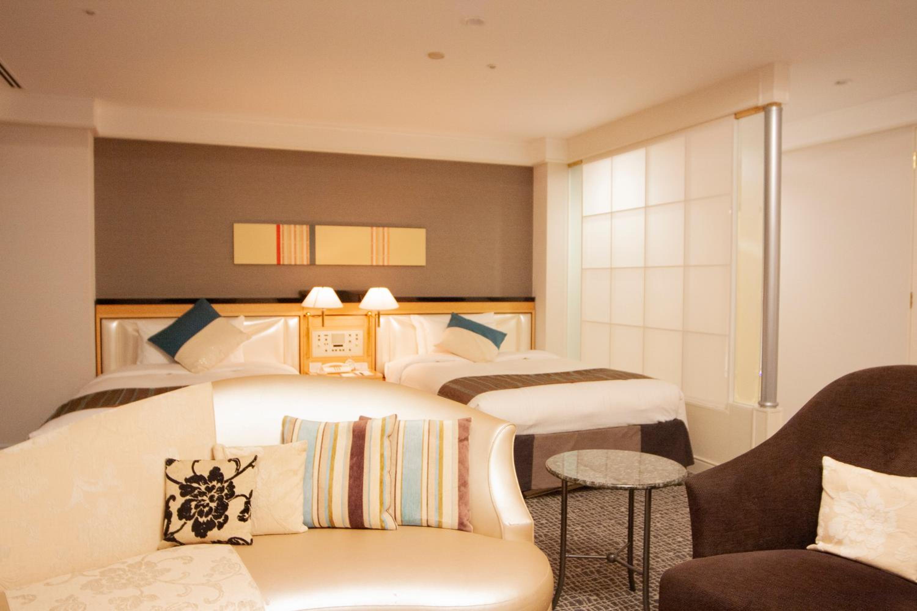 Junior Suite Twin - Non-Smoking - Photo 2