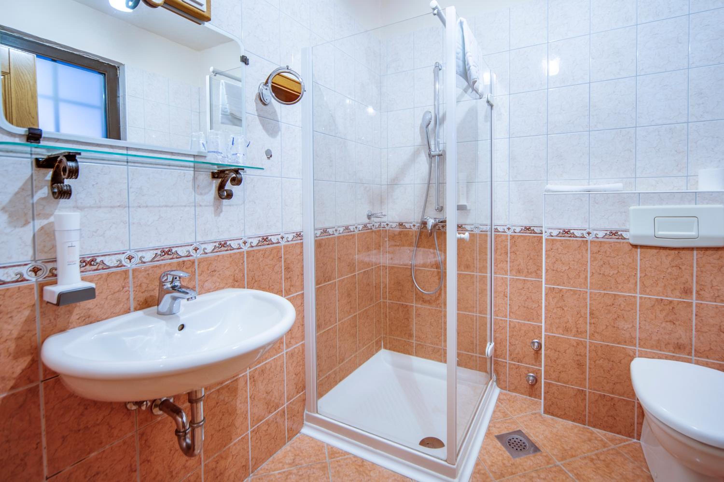 Studio Apartment with King Bed photo 2