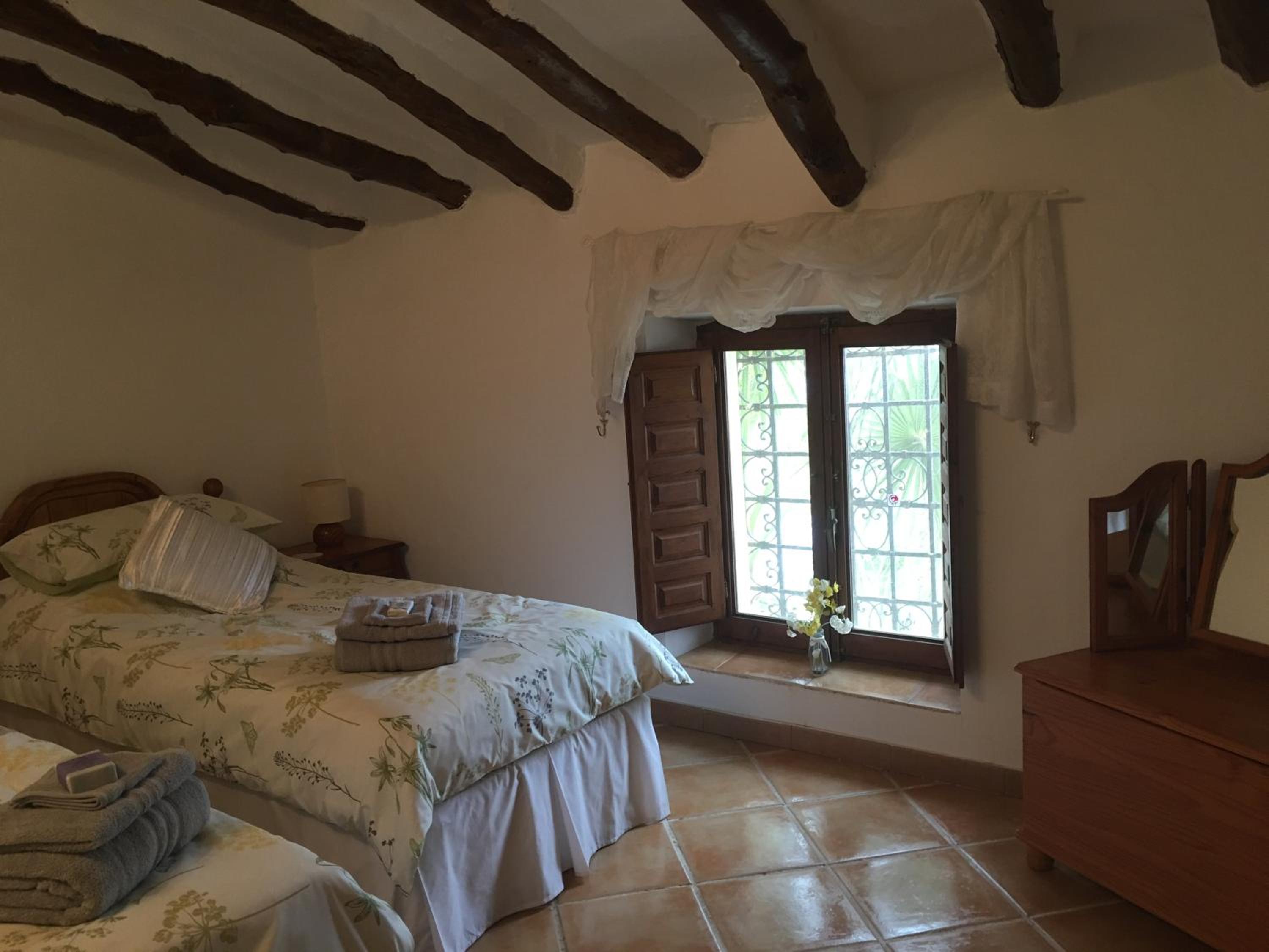 Double Room with Extra Bed photo 2