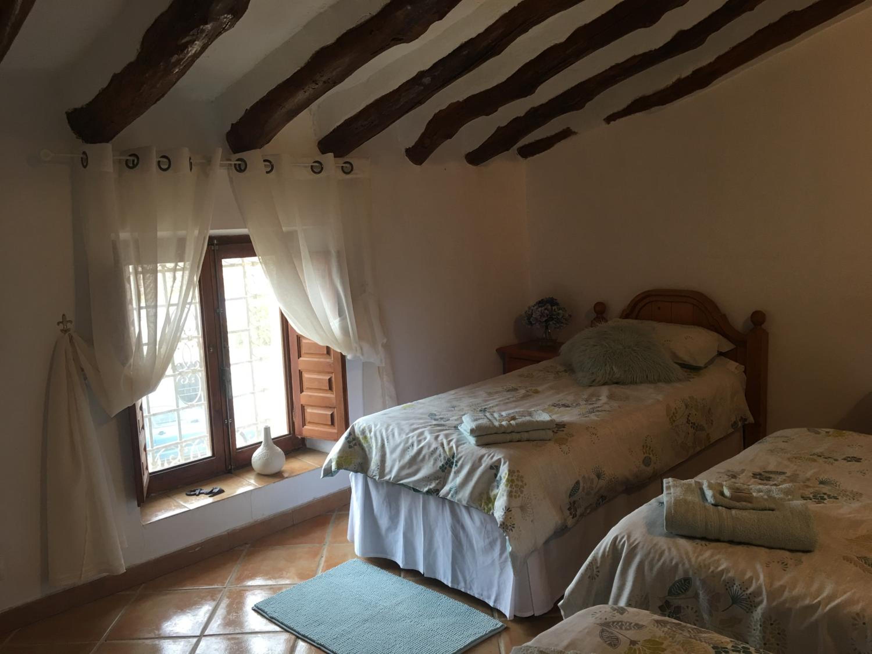 Double or Twin Room with Extra Bed photo 2