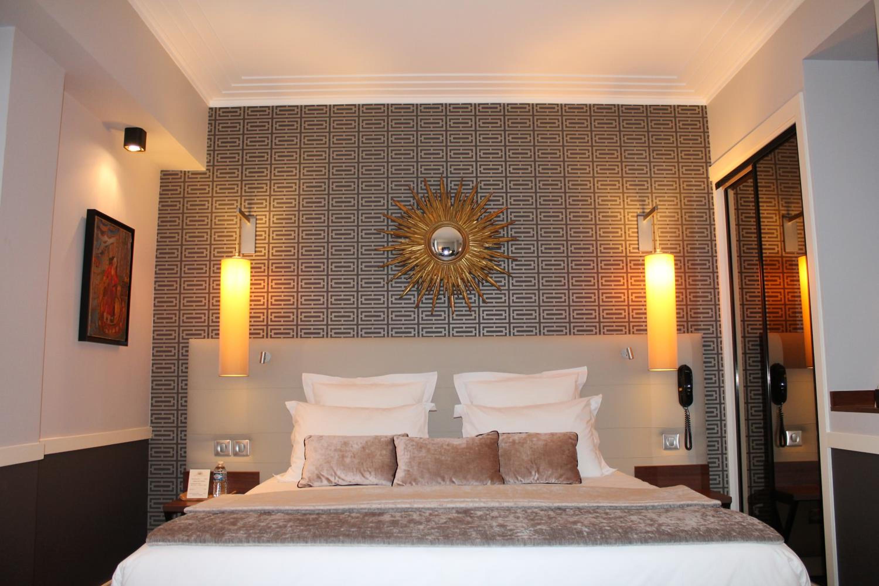 Deluxe Double Room photo 3