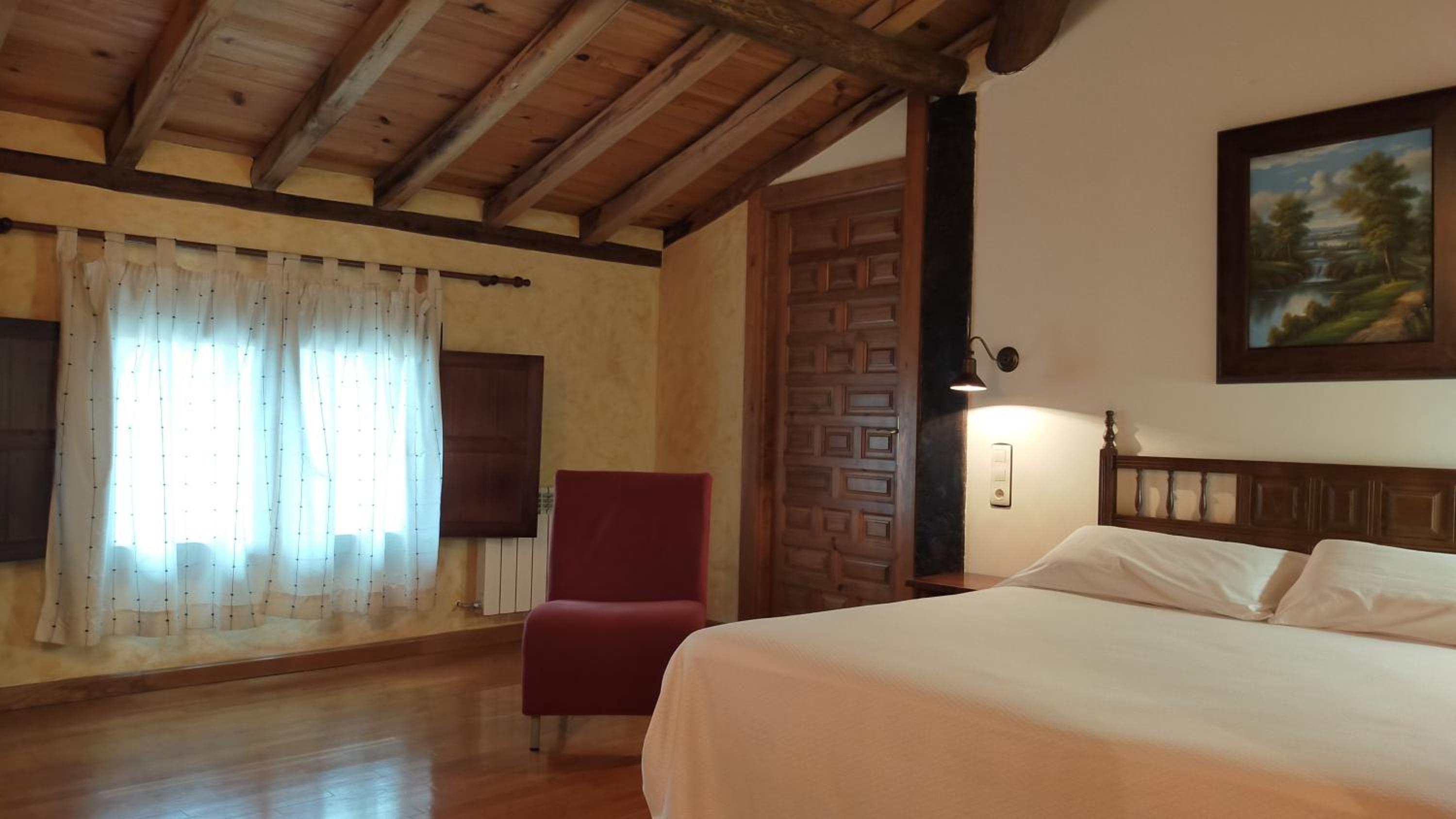 Double or Twin Room with Bathroom photo 3