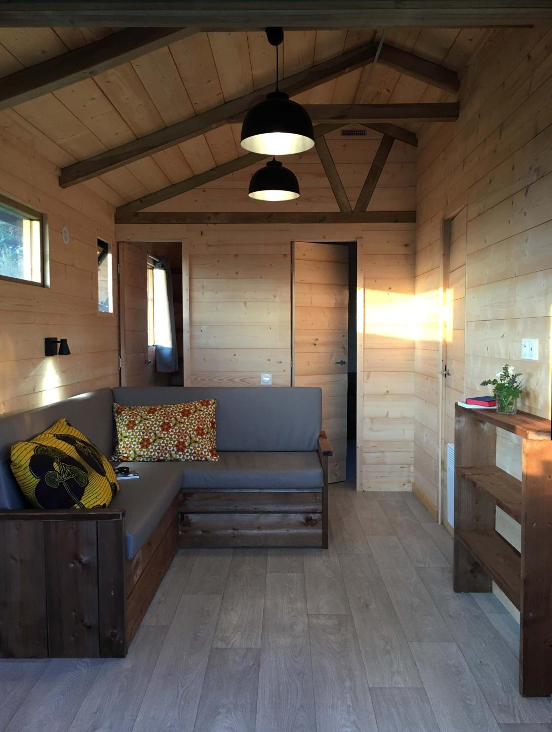 Maisonette photo 1