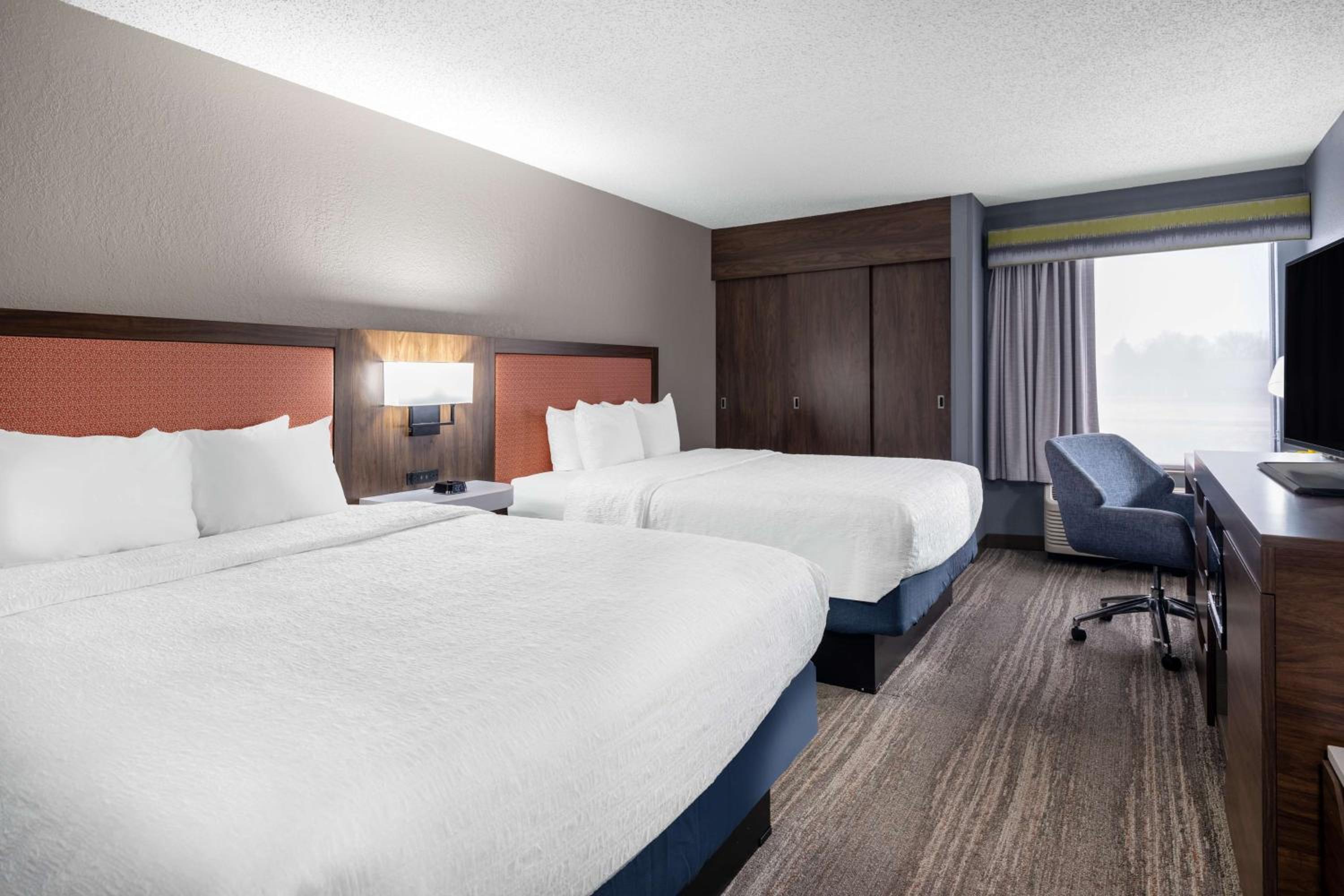 Queen Room with Two Queen Beds - Non-Smoking