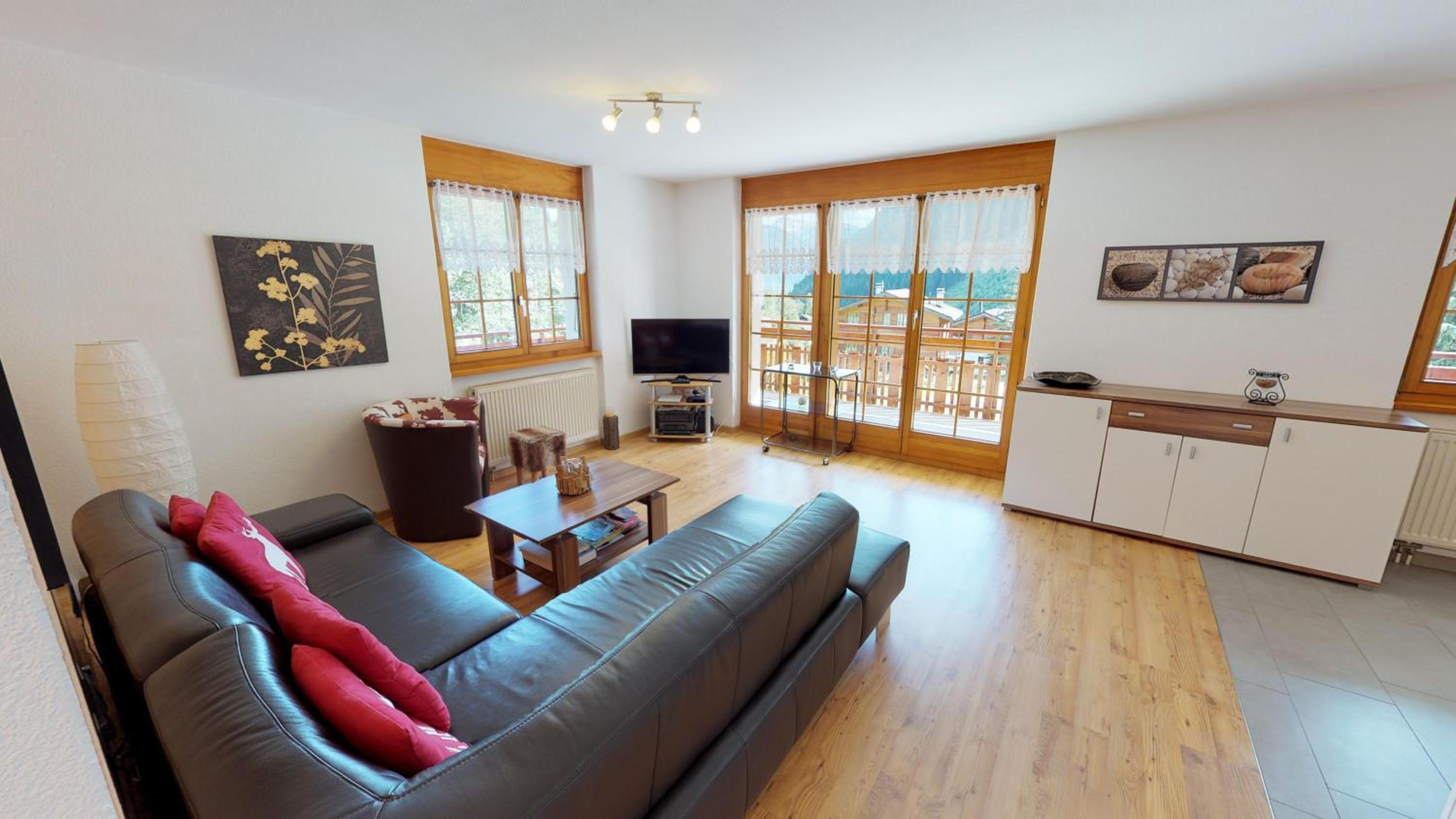Apartment with Balcony photo 1