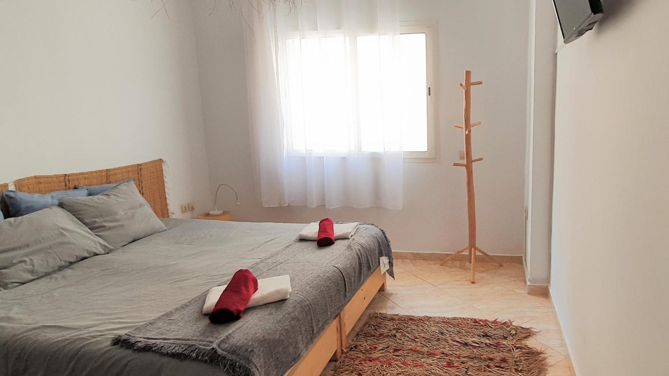 Apartment with Balcony - Photo 18