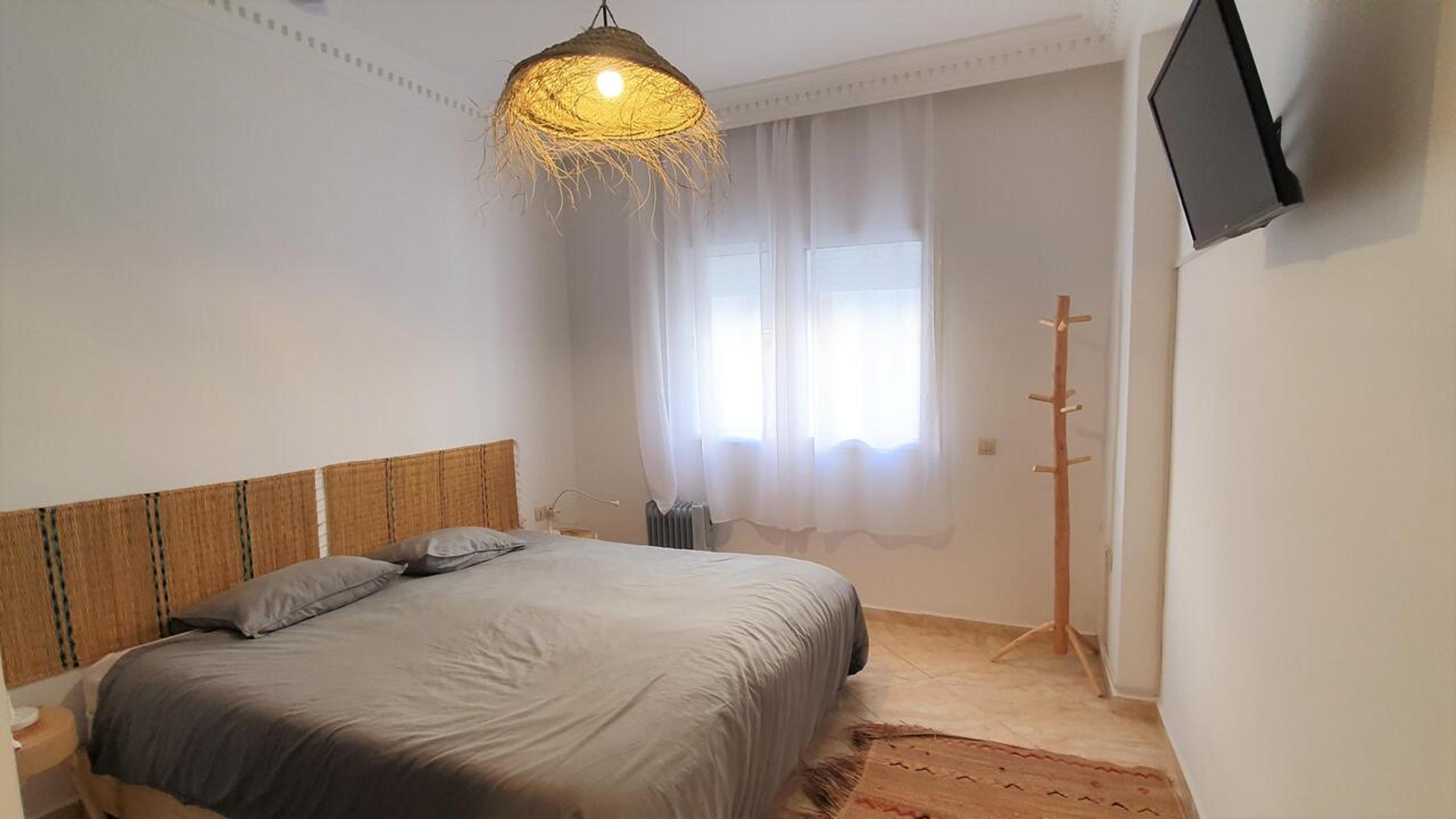 Apartment with Balcony - Photo 6