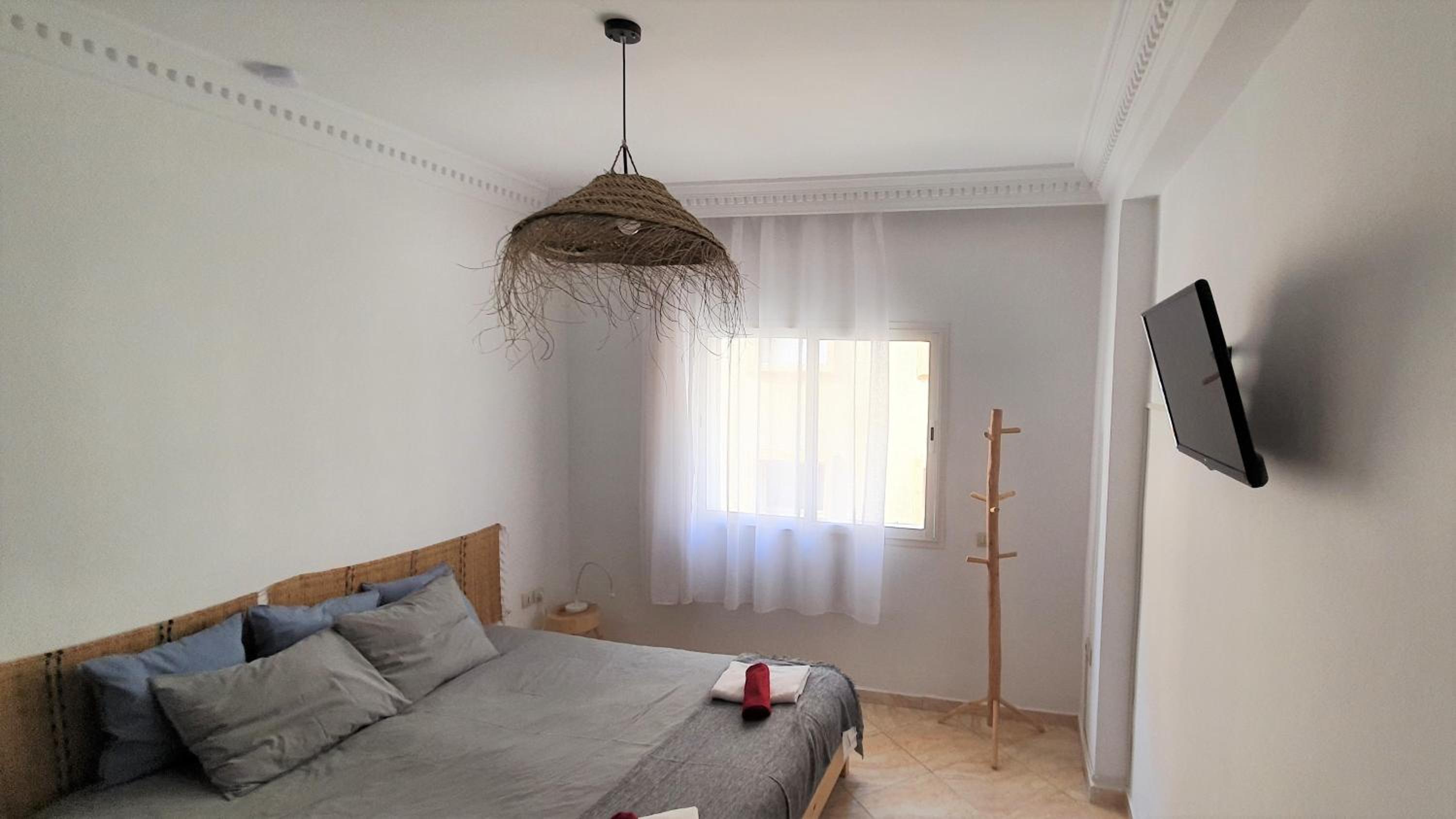 Apartment with Balcony - Photo 12