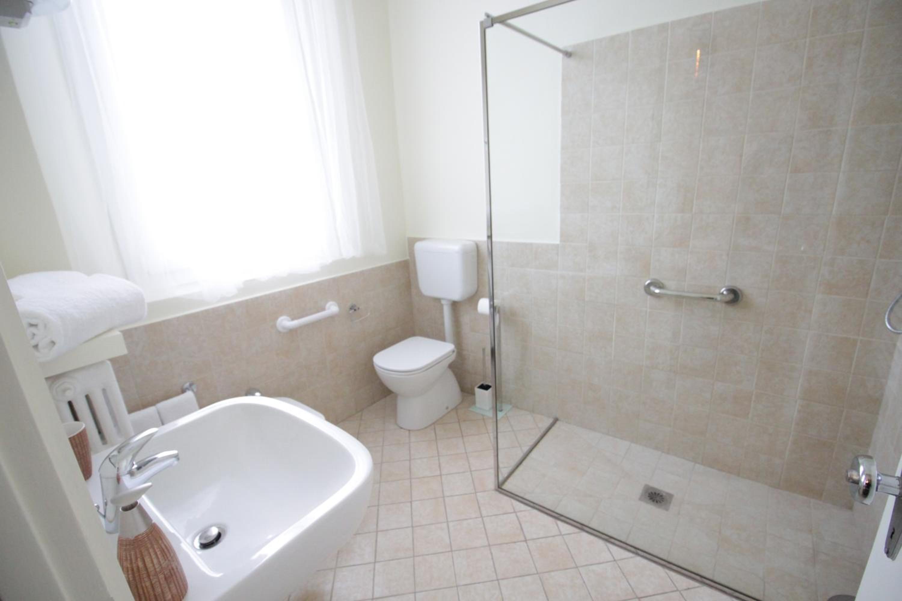 Superior Triple Room - Photo 3