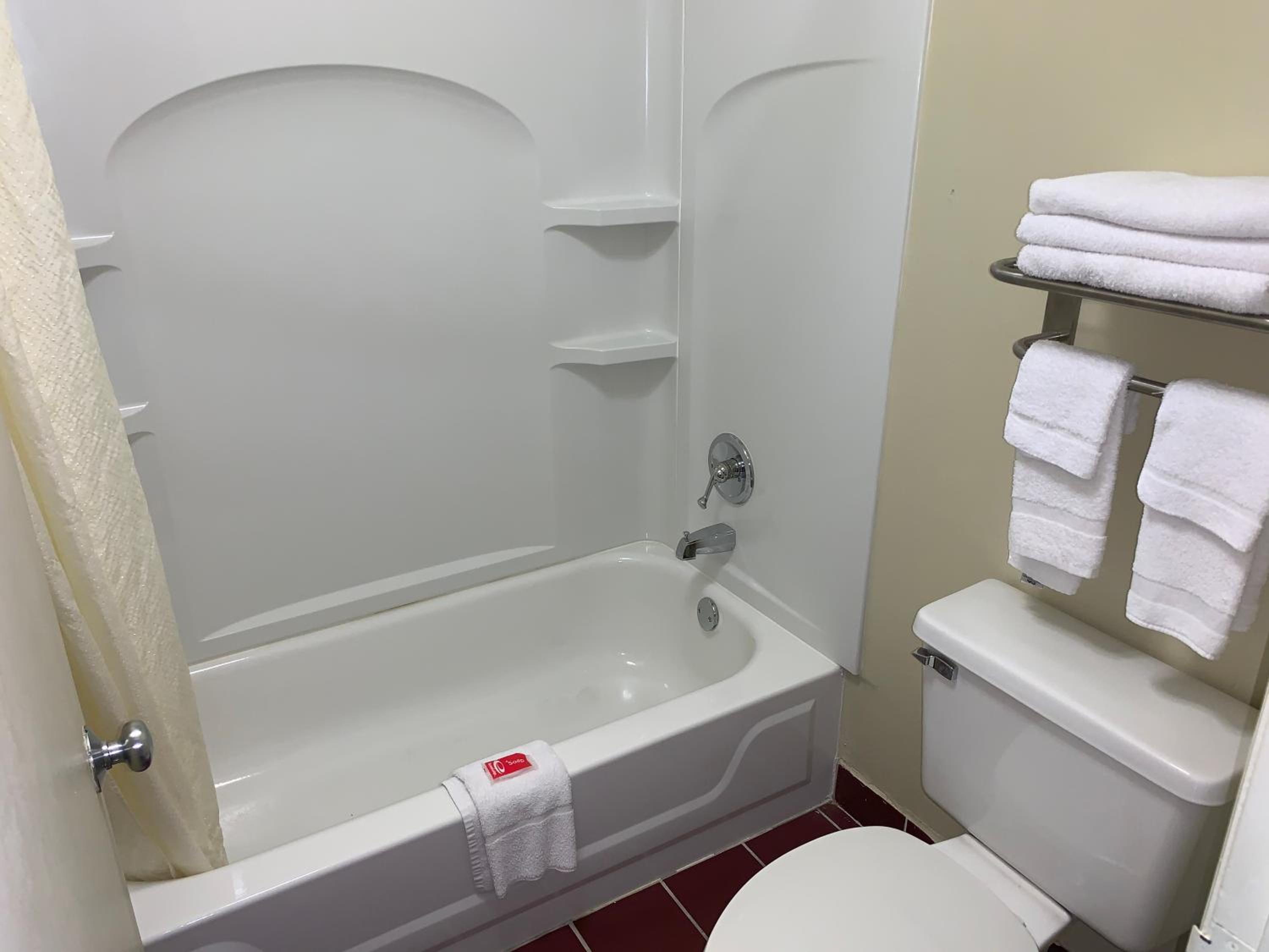 Double Room with Two Double Beds - Smoking - Photo 4