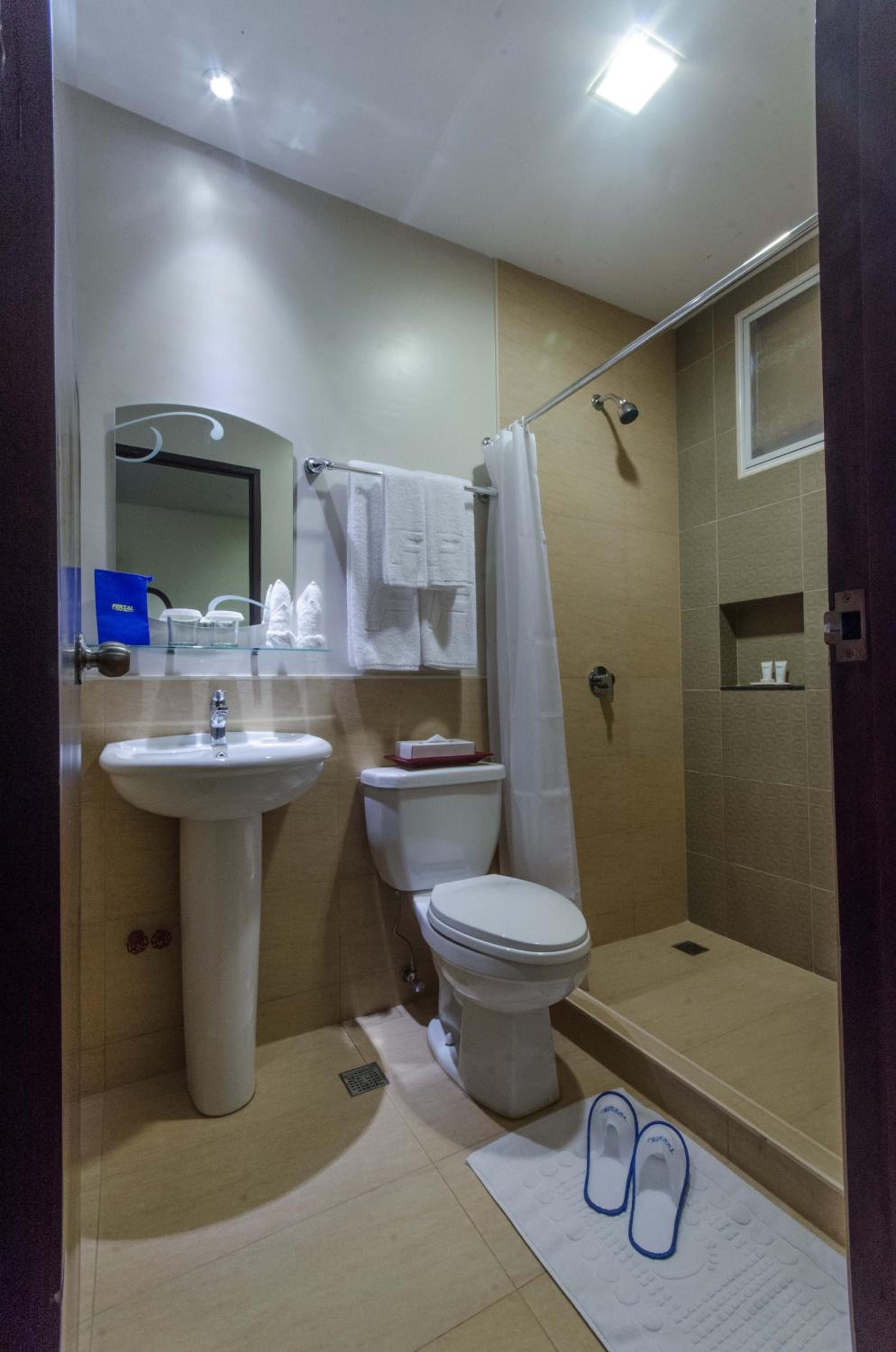 Deluxe Quadruple Room photo 3