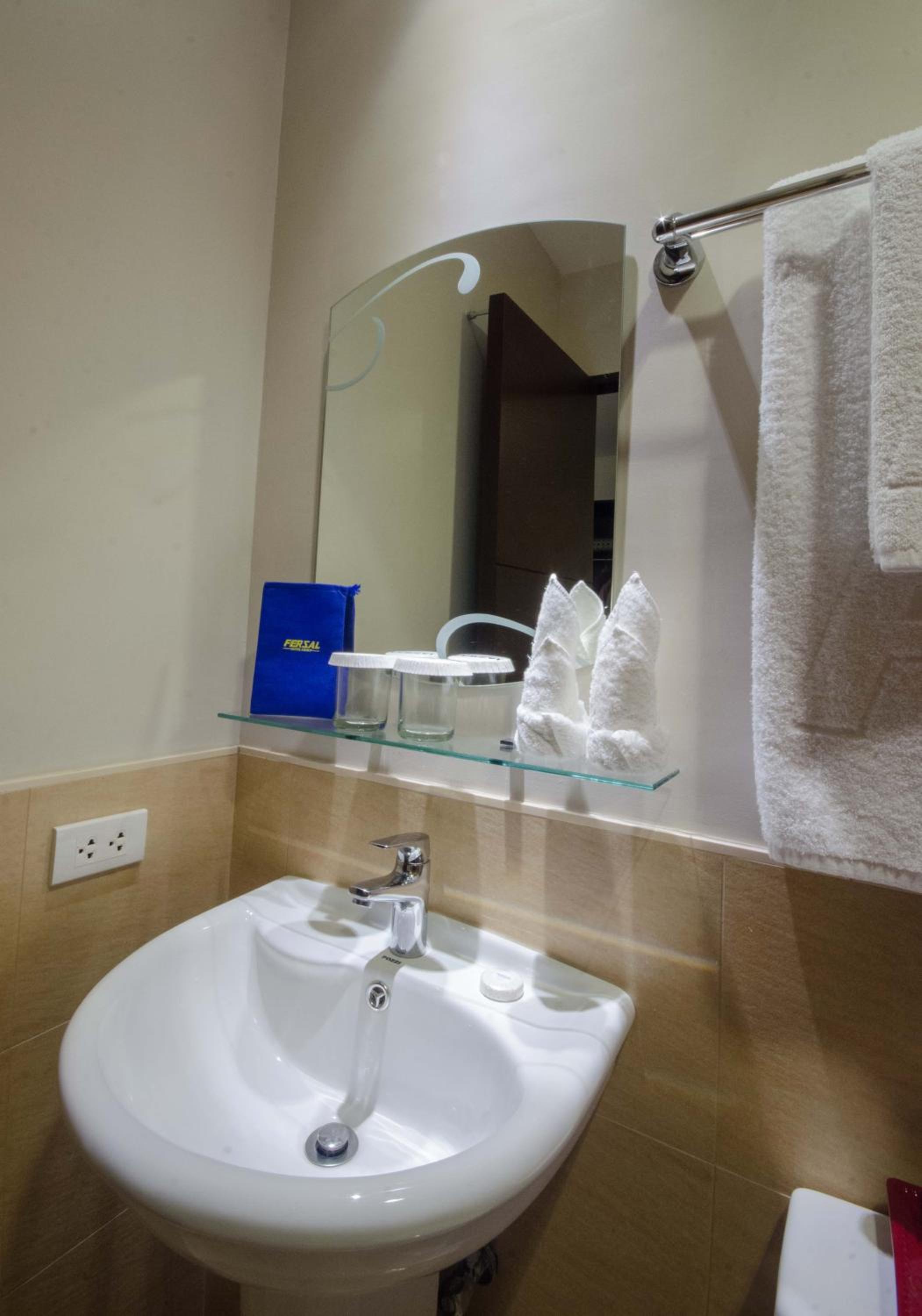 Deluxe Quadruple Room photo 2