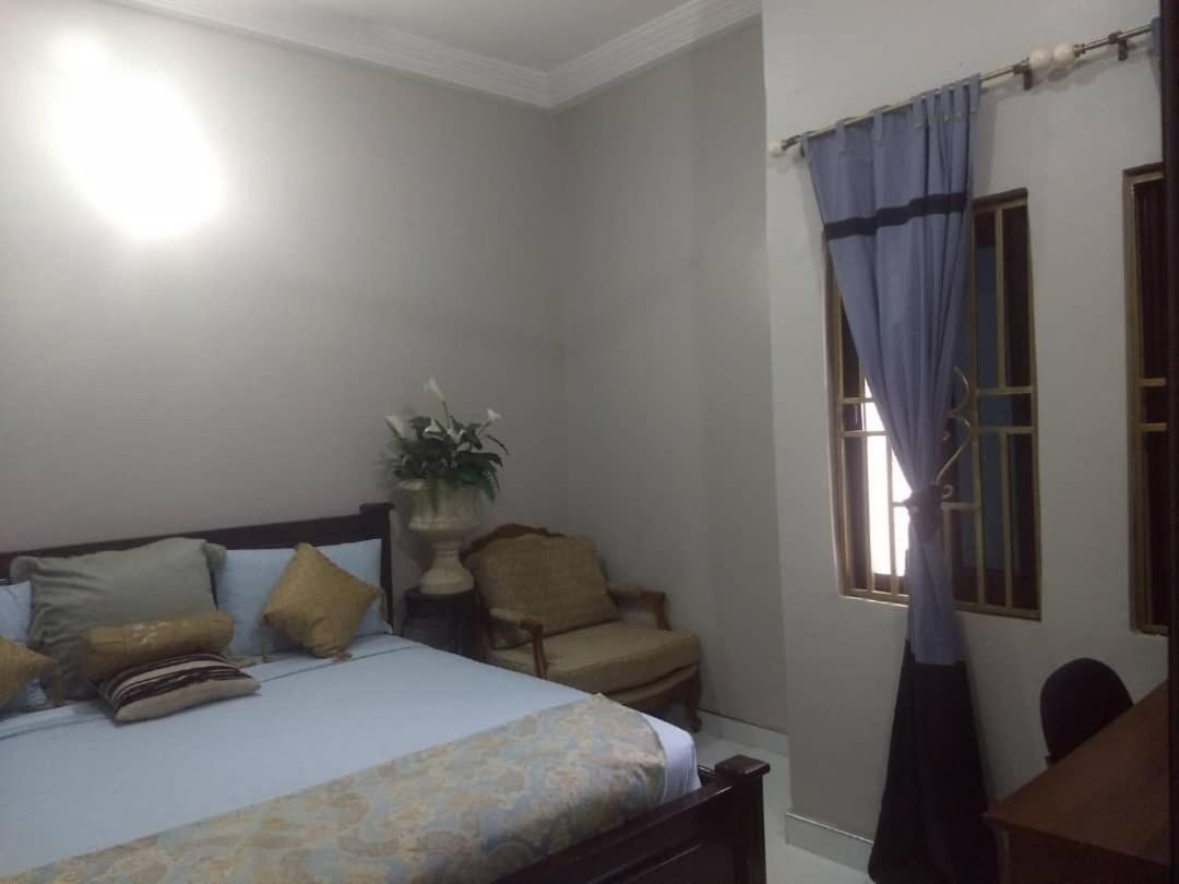 Standard King Room