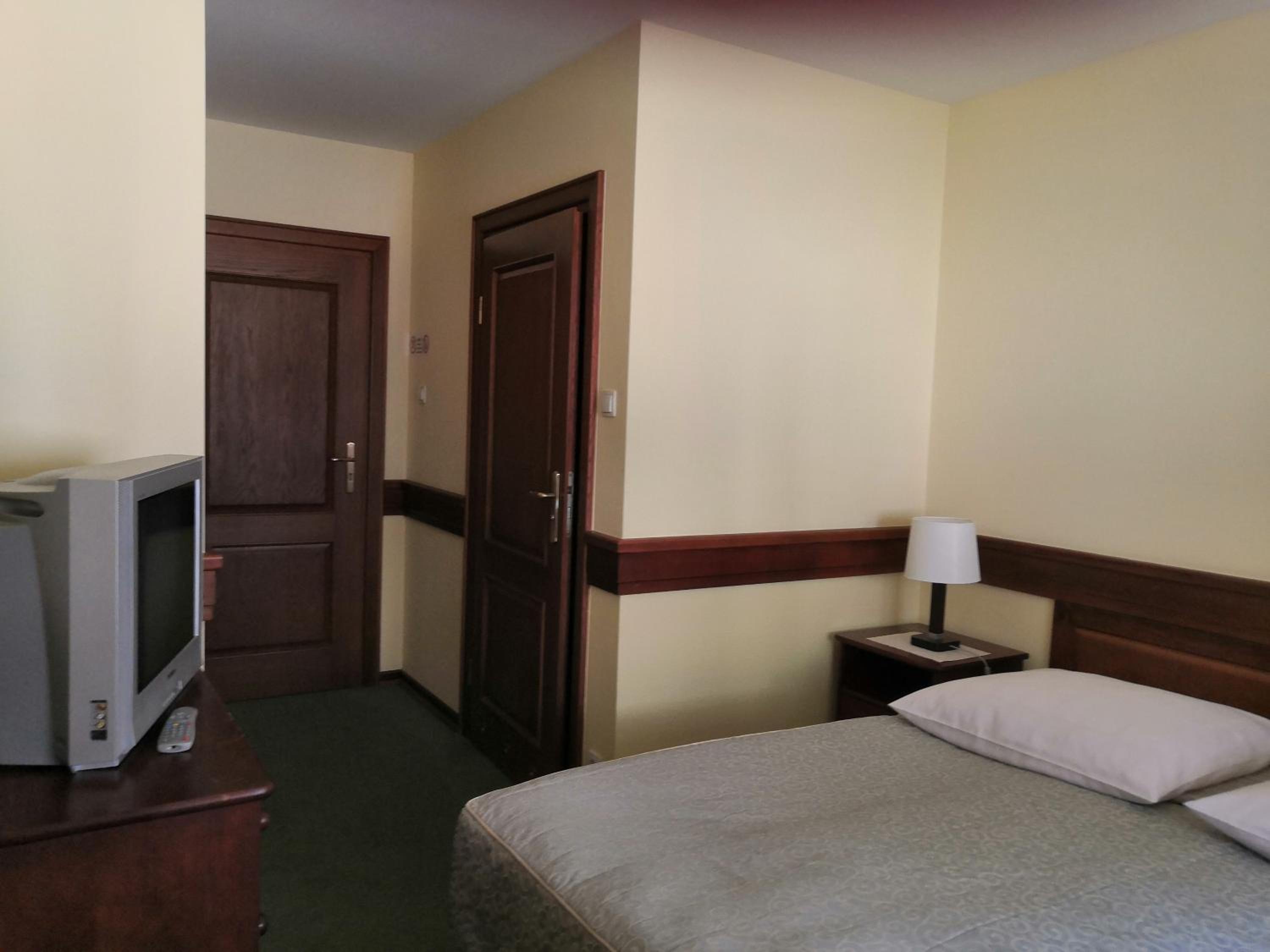 Economy Double Room photo 3