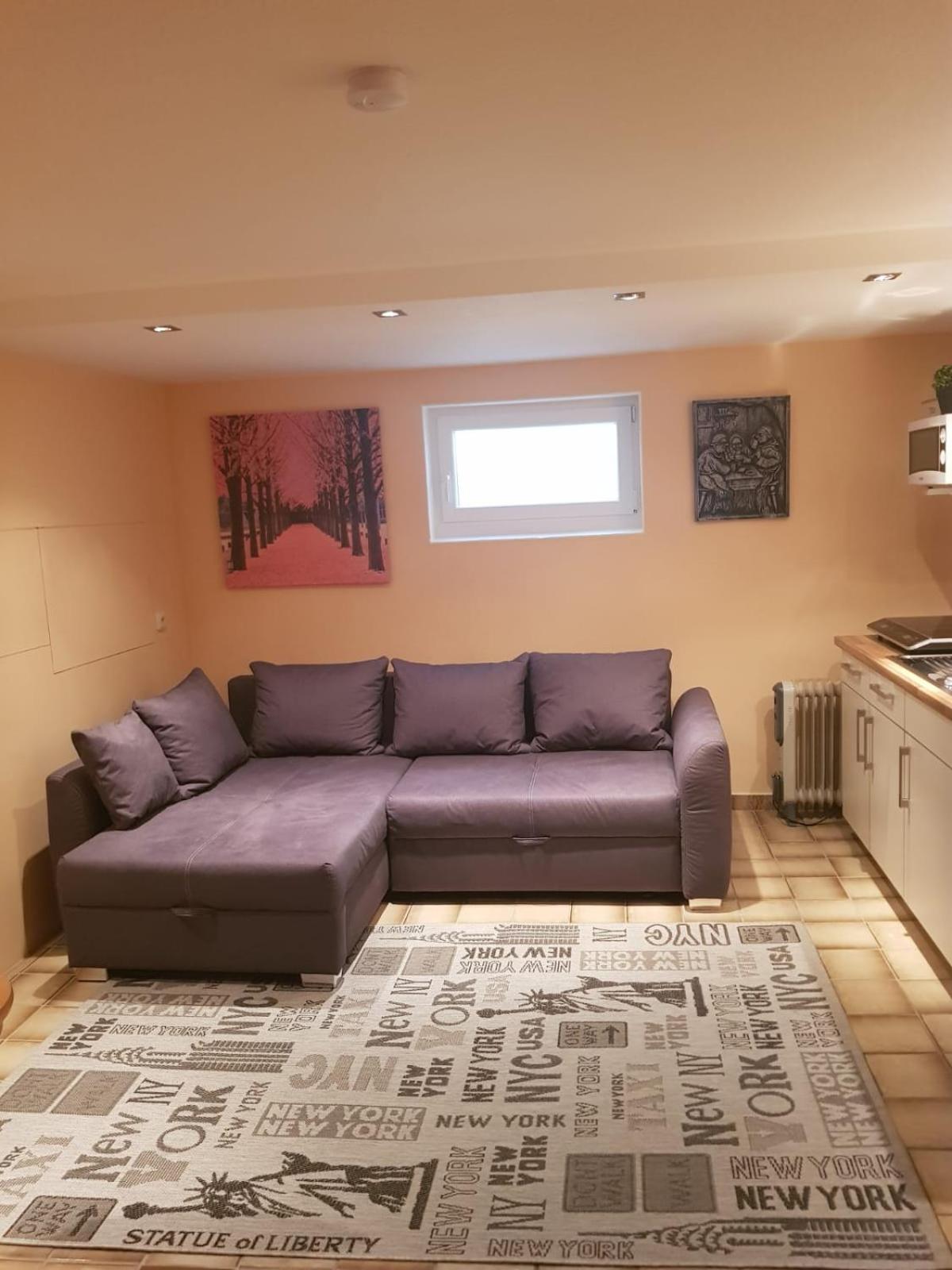 One-Bedroom Apartment photo 1