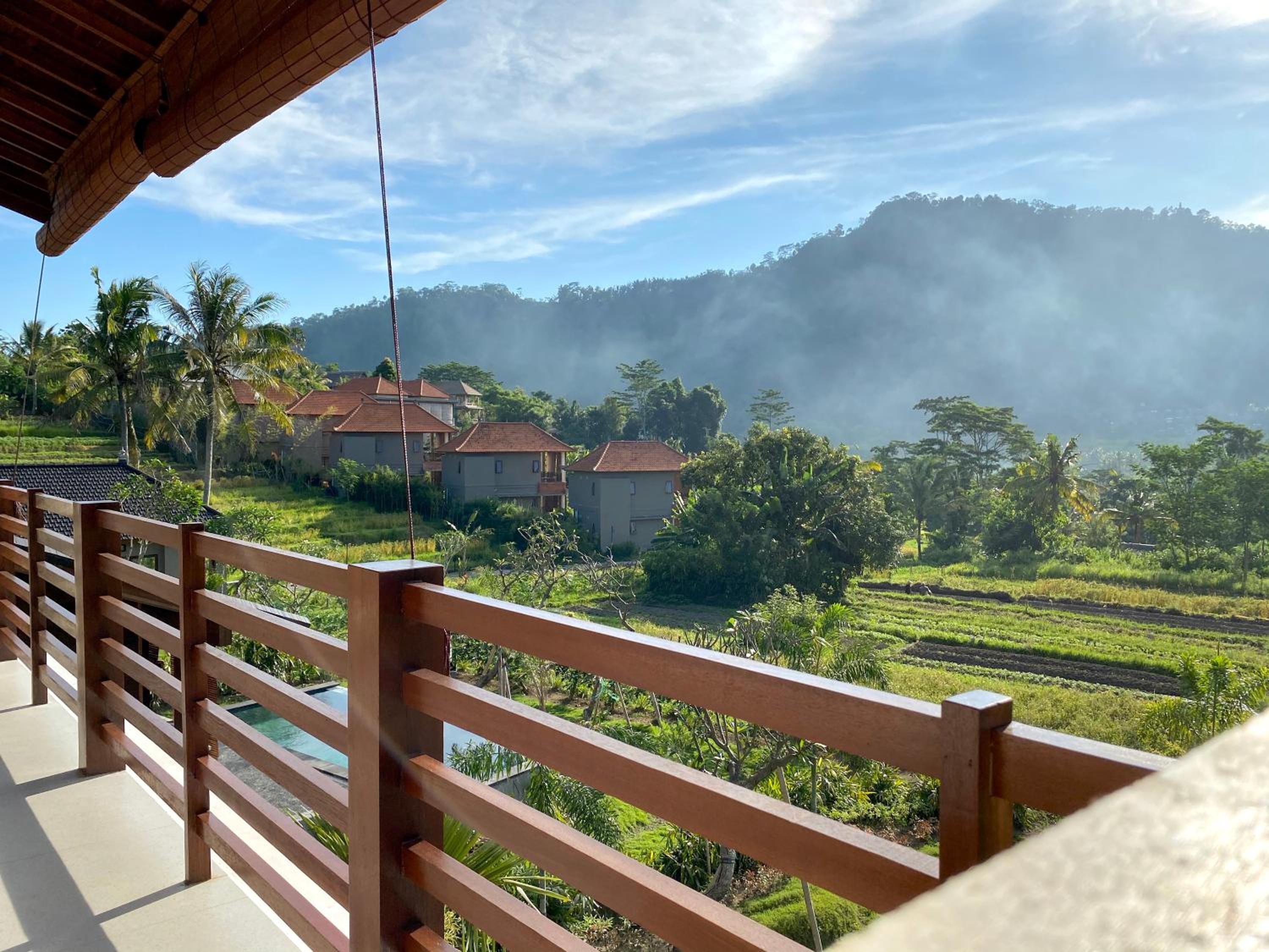Alamdhari Two-Story Villa - Photo 17