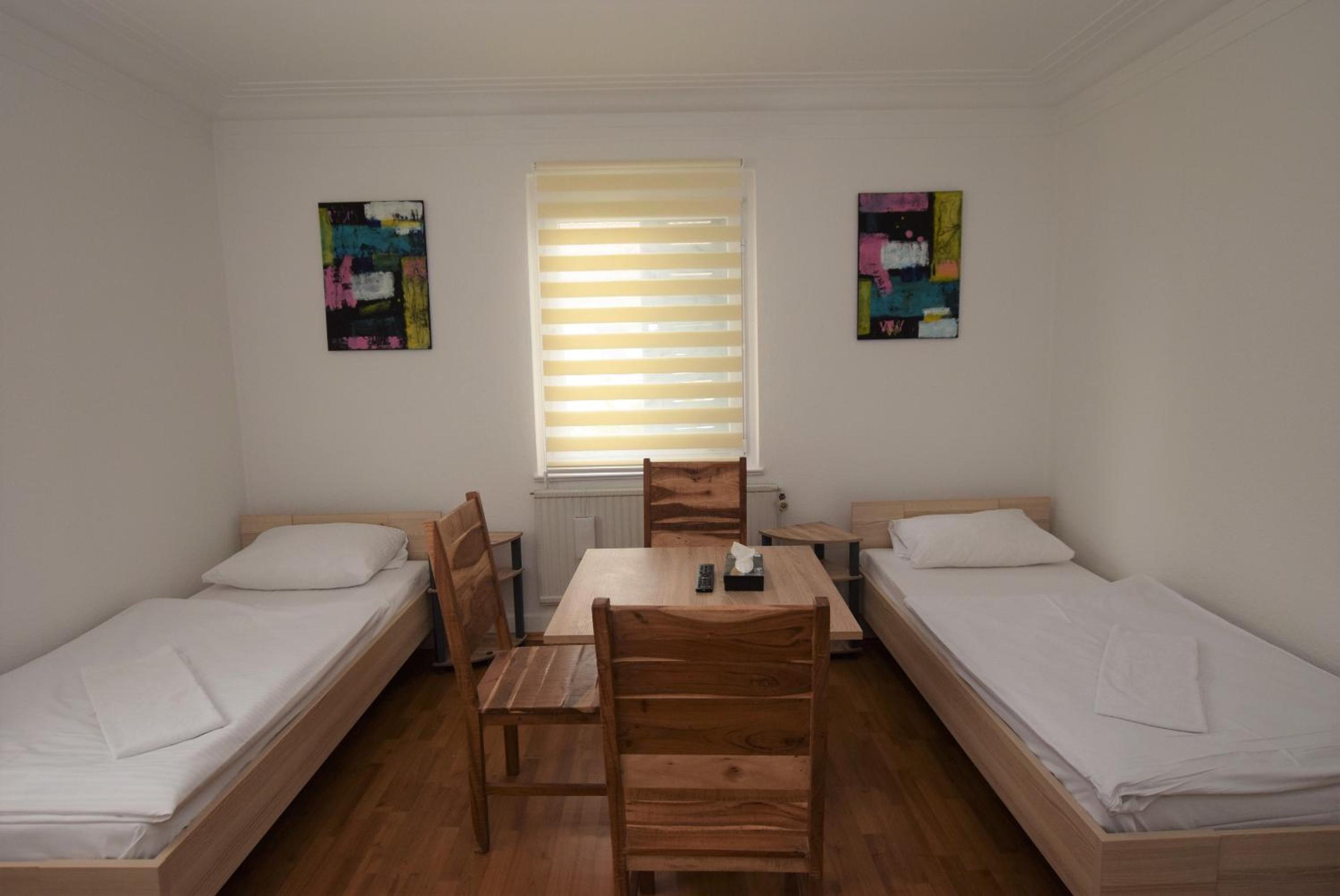 Basic Triple Room photo 3