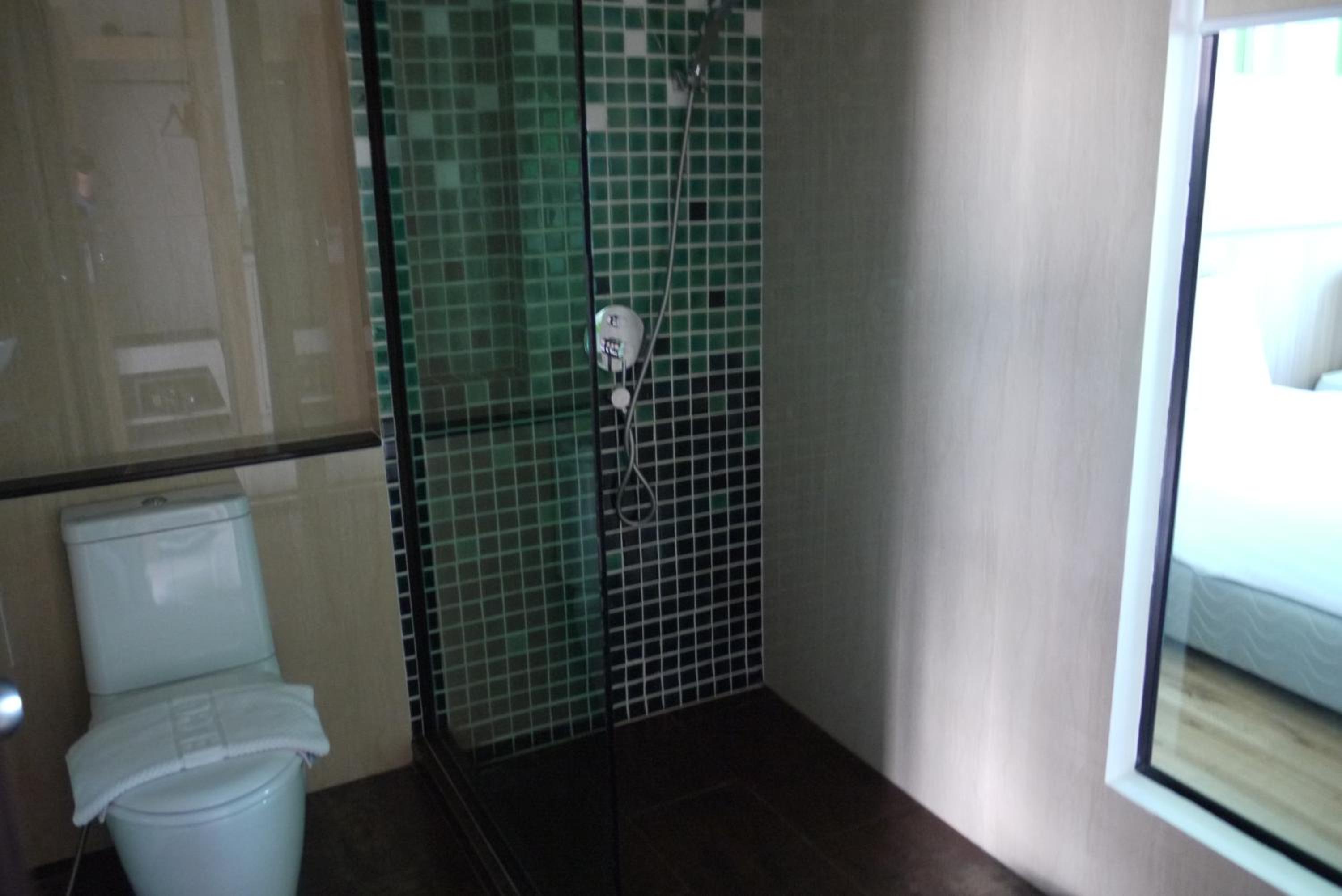 Queen Suite photo 3