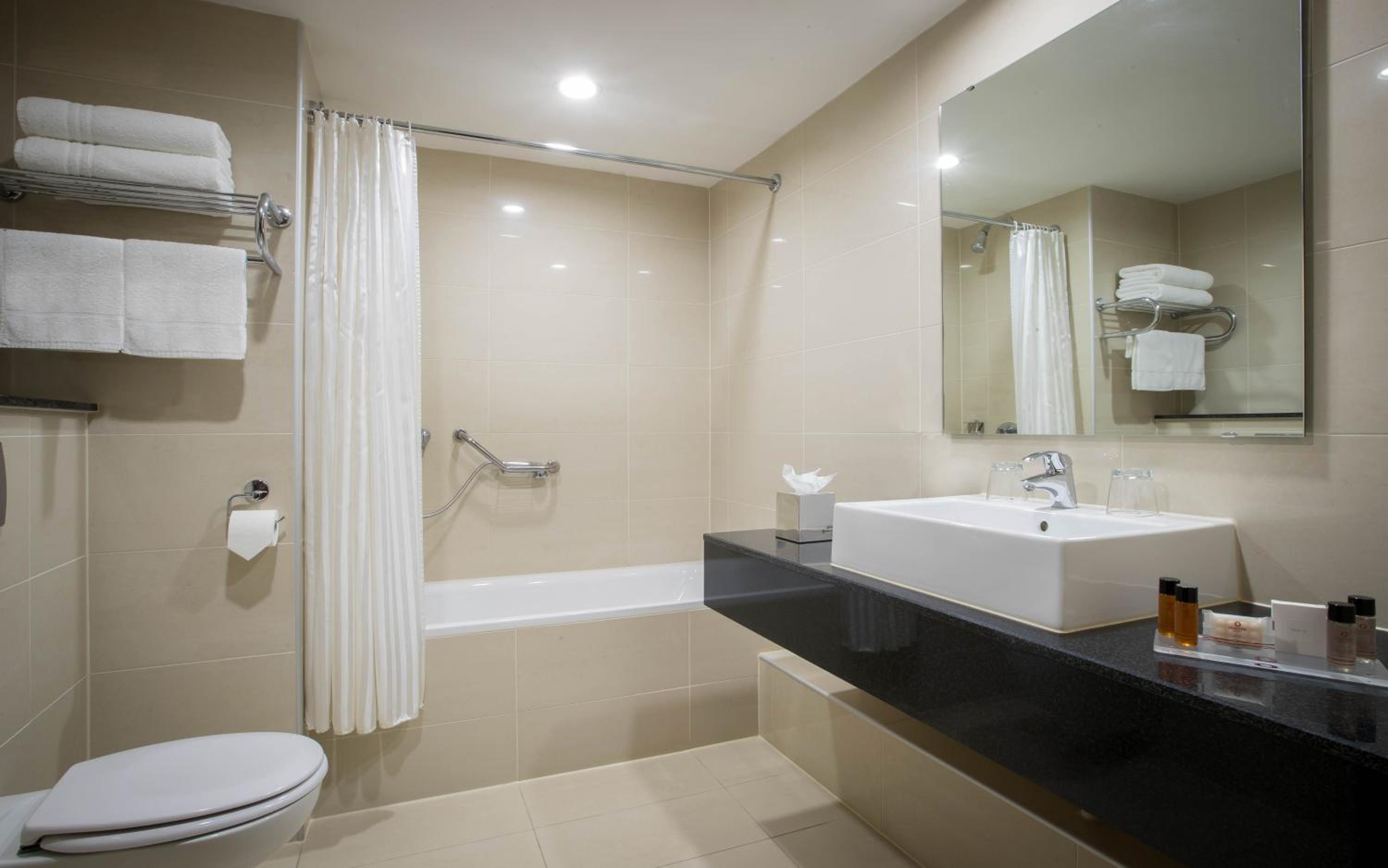 Superior Triple Room photo 3