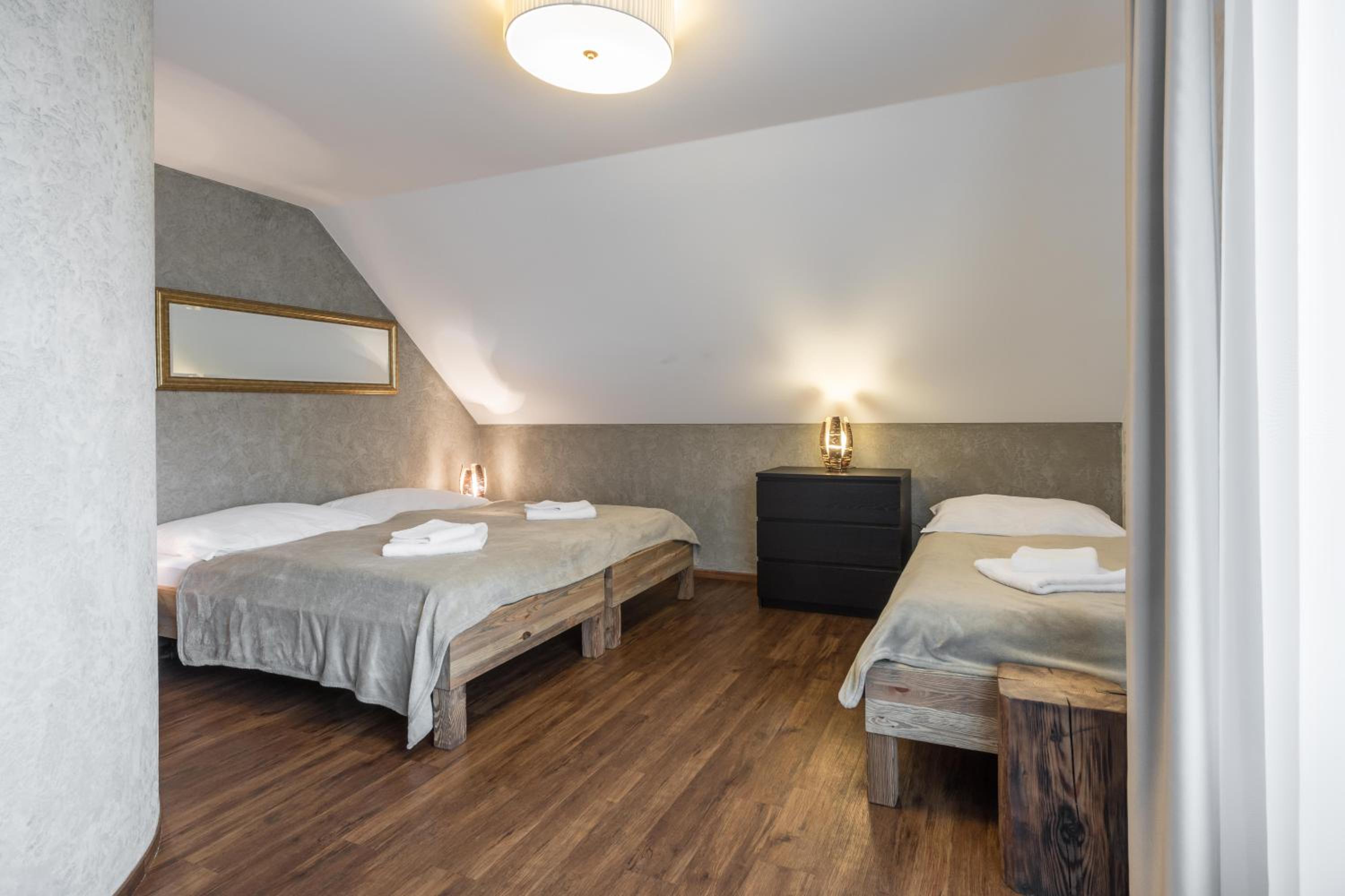 One-Bedroom Apartment (3 Adults) photo 2