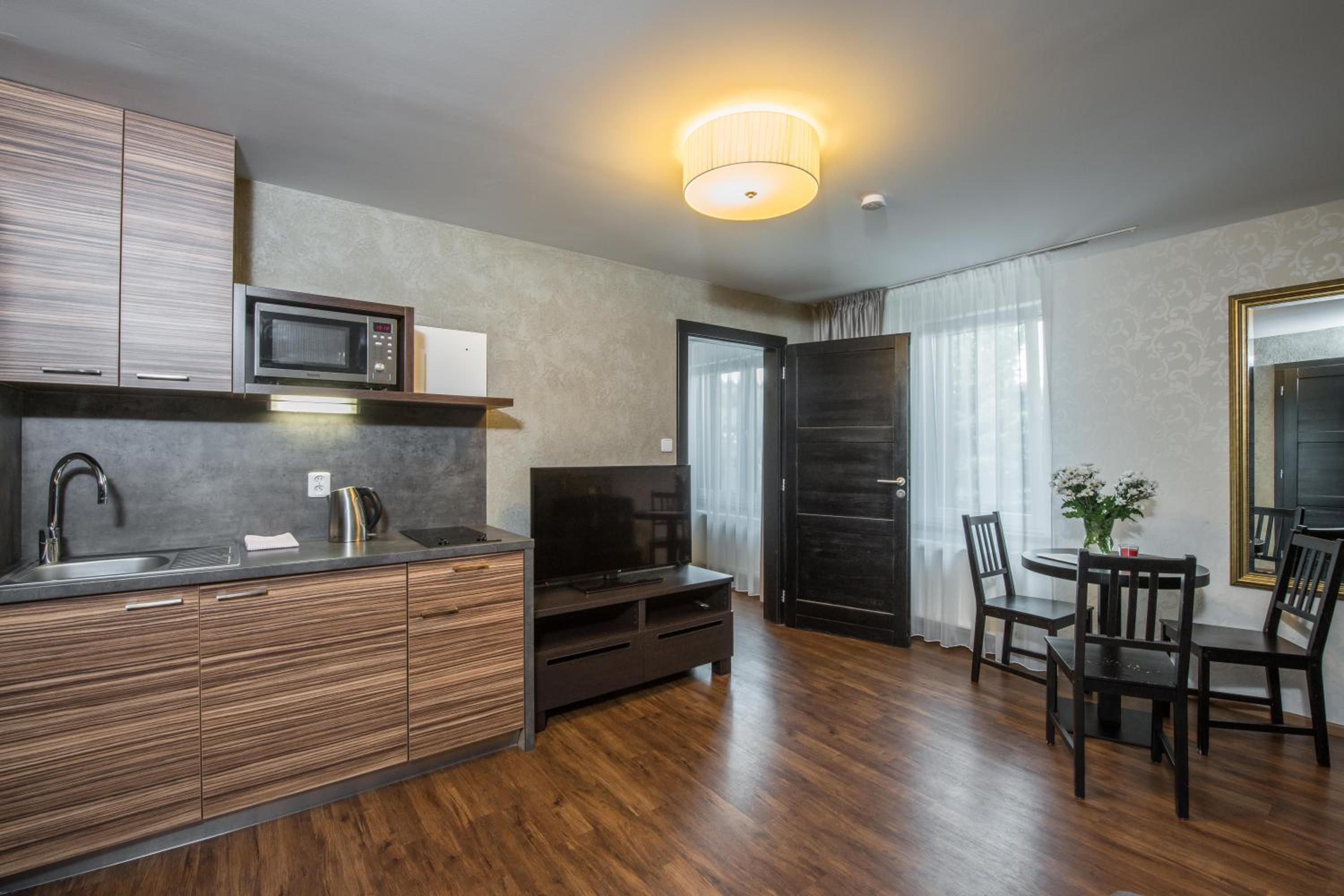 One-Bedroom Apartment (3 Adults) photo 3