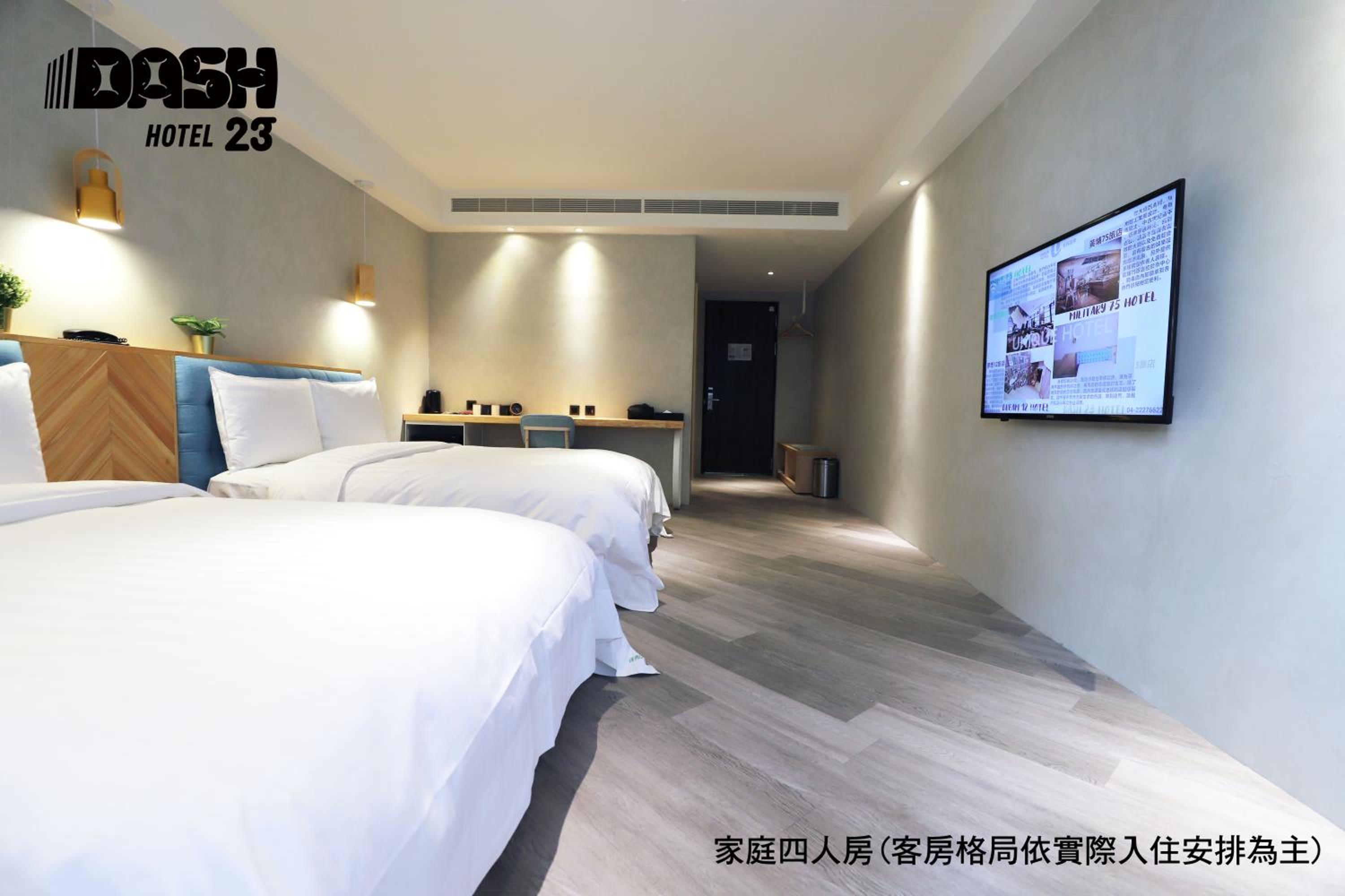 Deluxe Quadruple Room with Bathtub - Photo 15